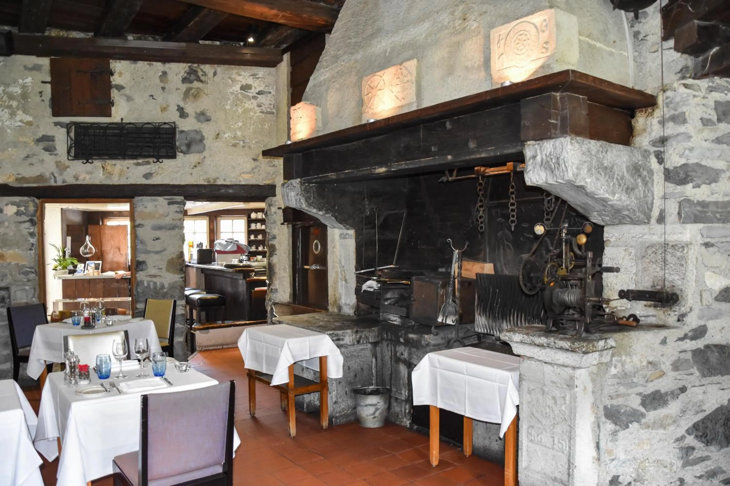 Restaurant/places to eat in Hôtel Restaurant Le Saint-Christophe