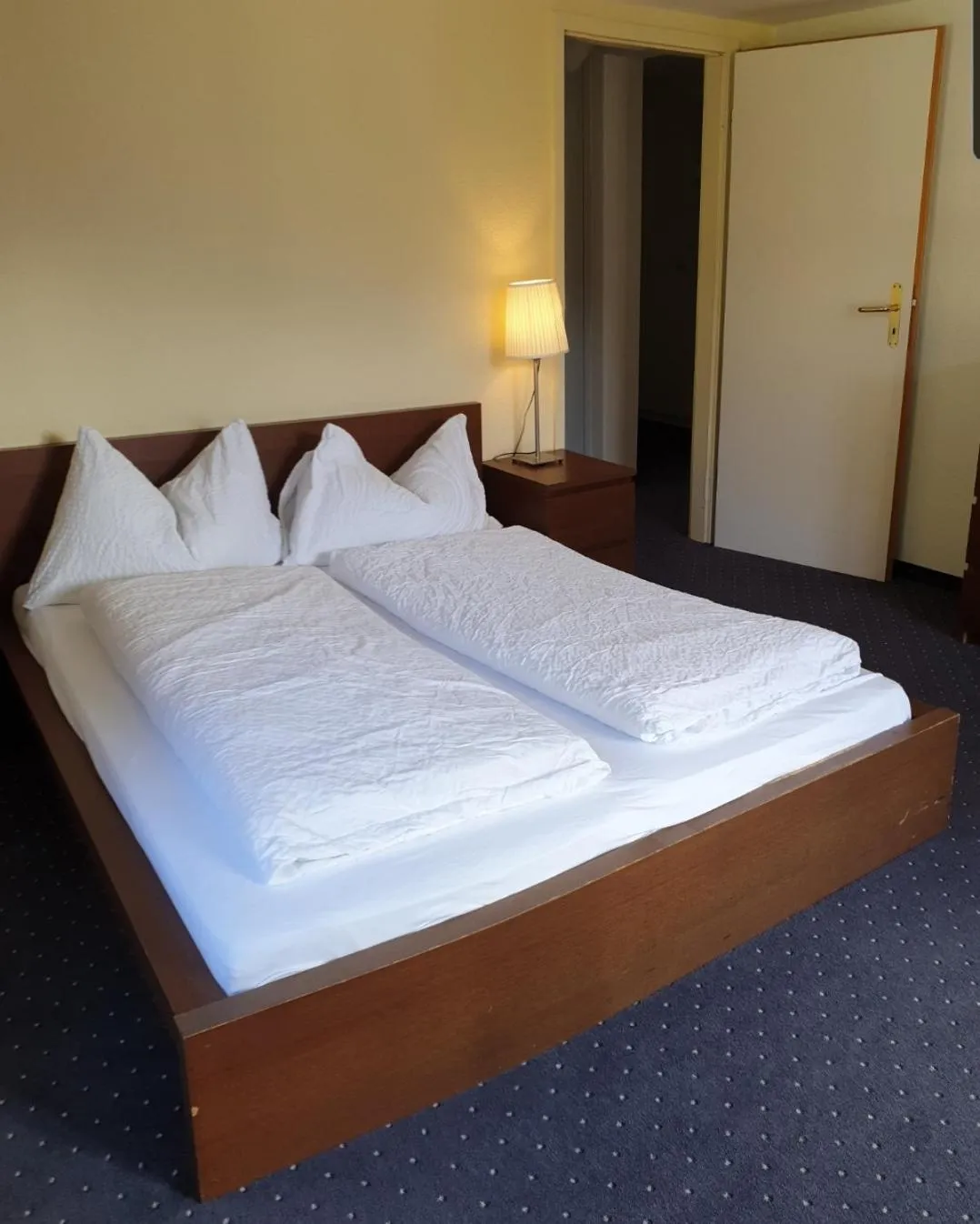 Bed in Hotel Jungfrau Mürren