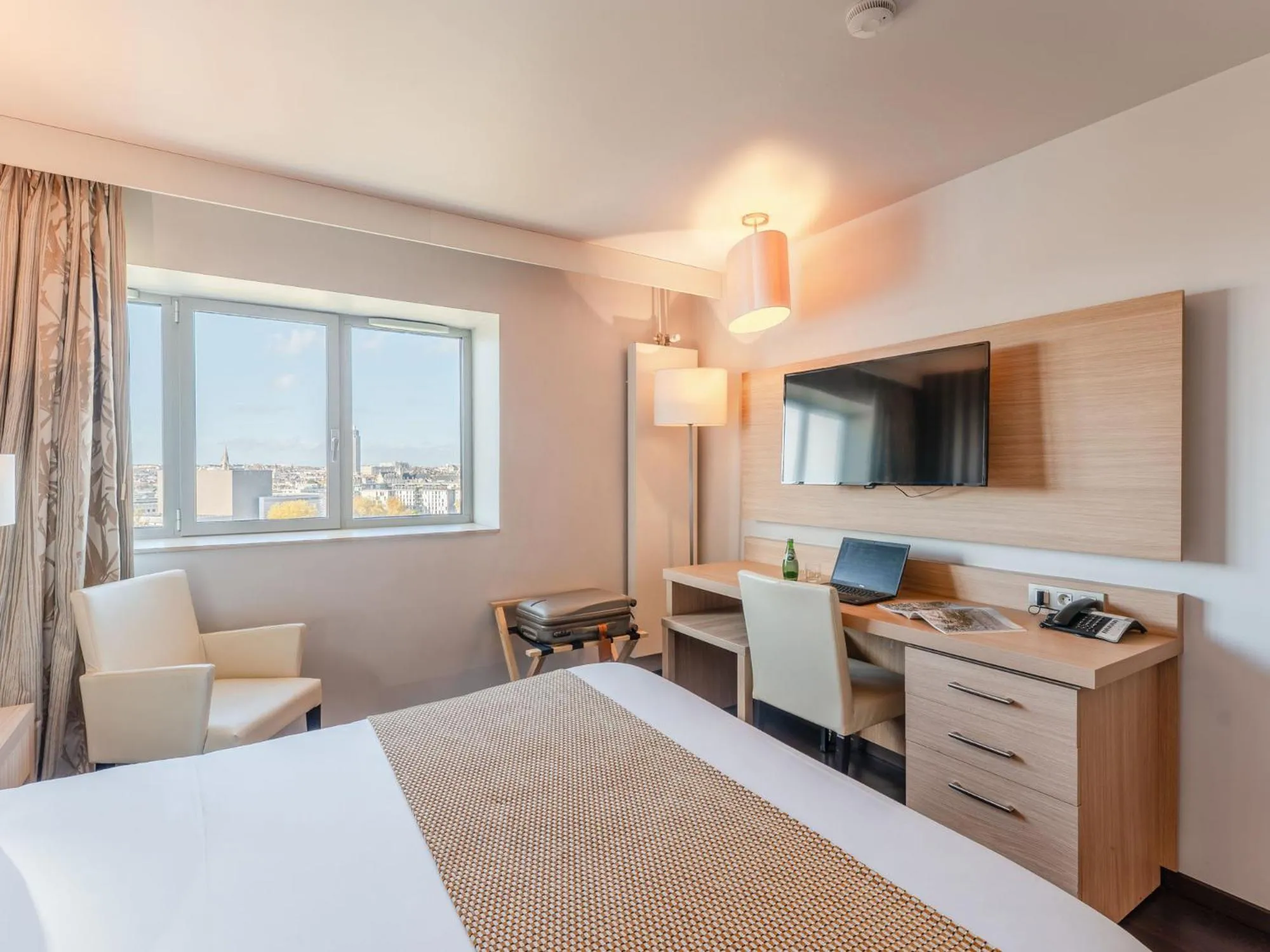 Bedroom, Bed in Residhome Nantes Berges De La Loire