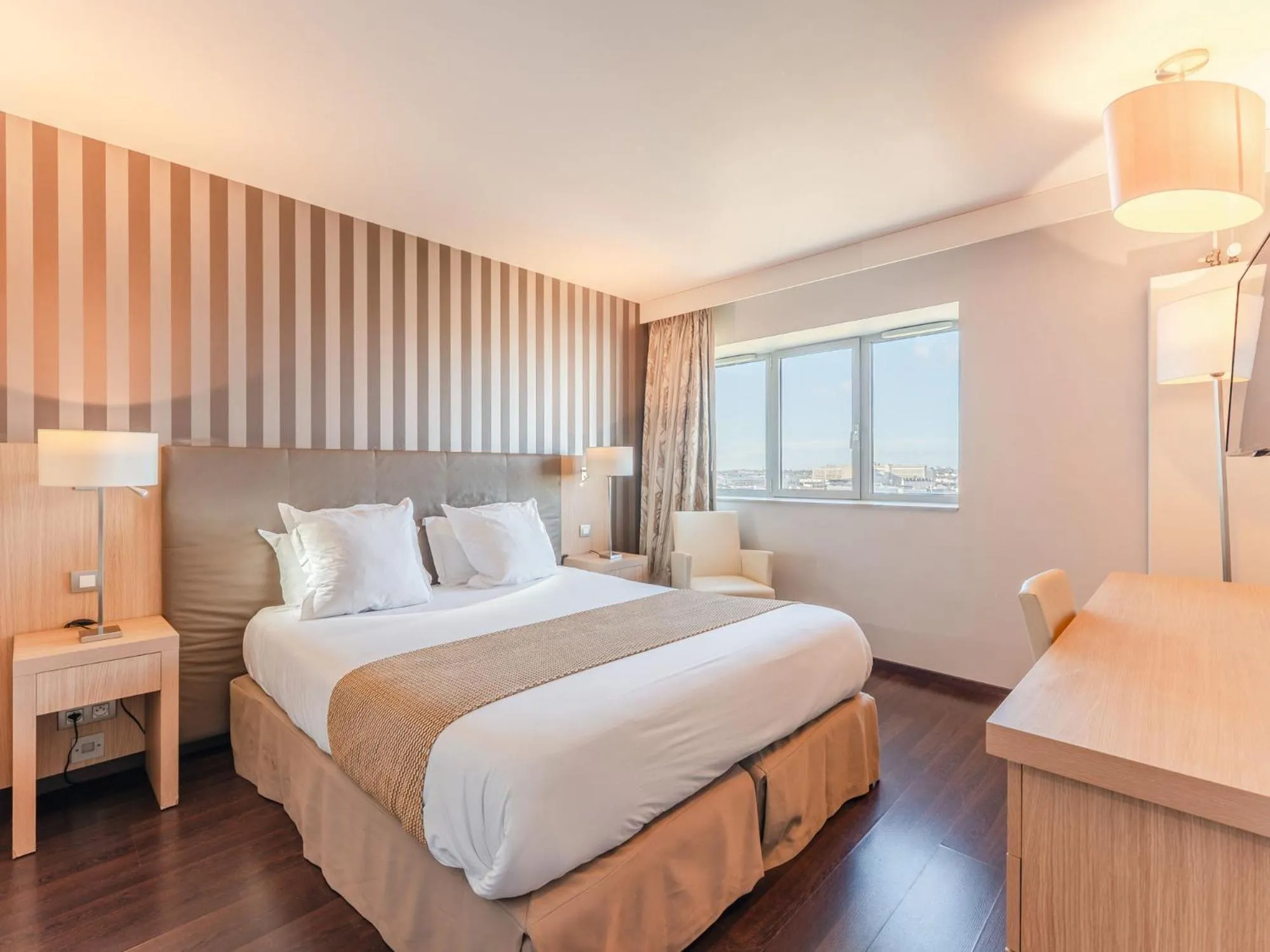 Bedroom, Bed in Residhome Nantes Berges De La Loire