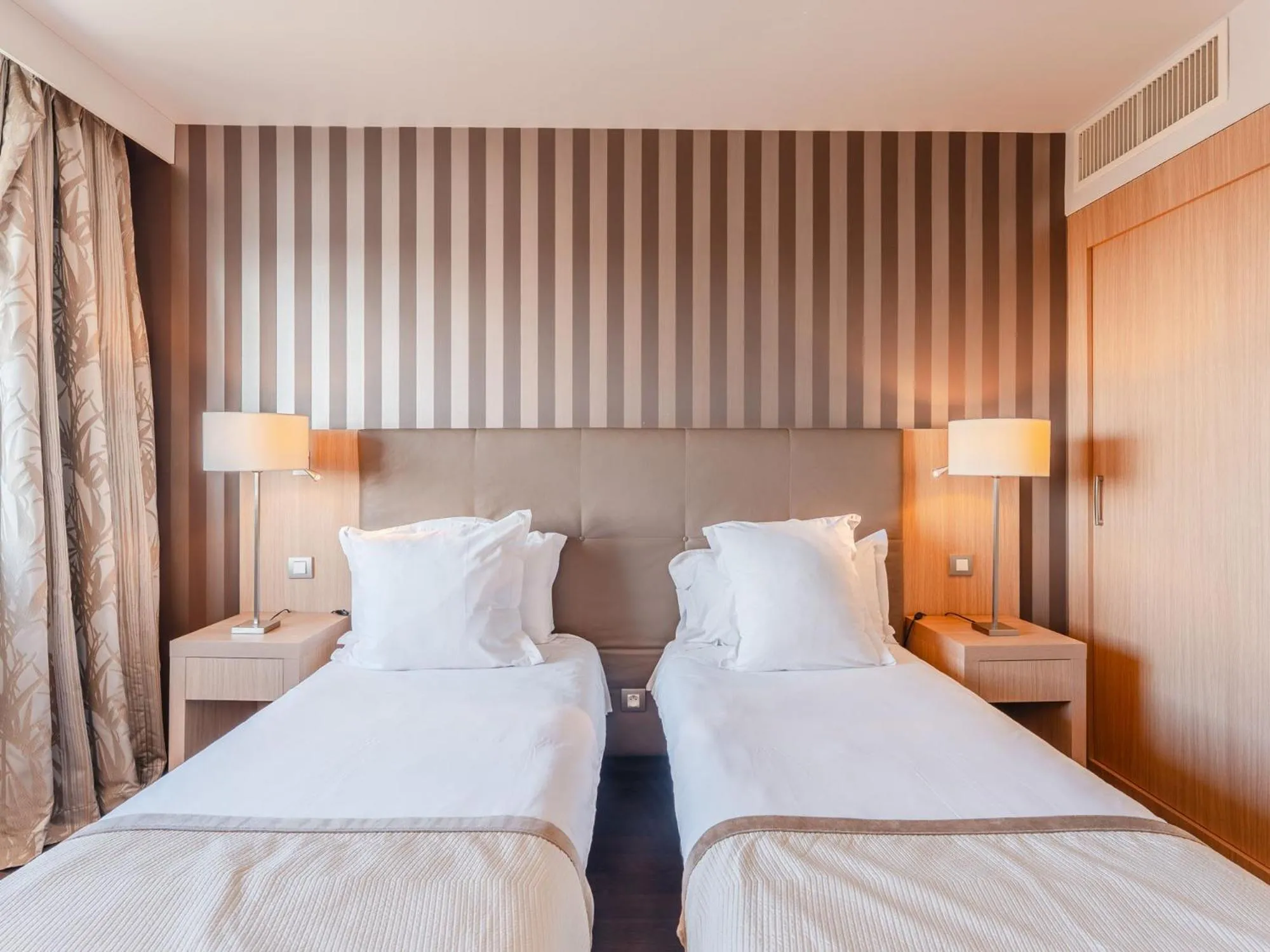 Bedroom, Bed in Residhome Nantes Berges De La Loire