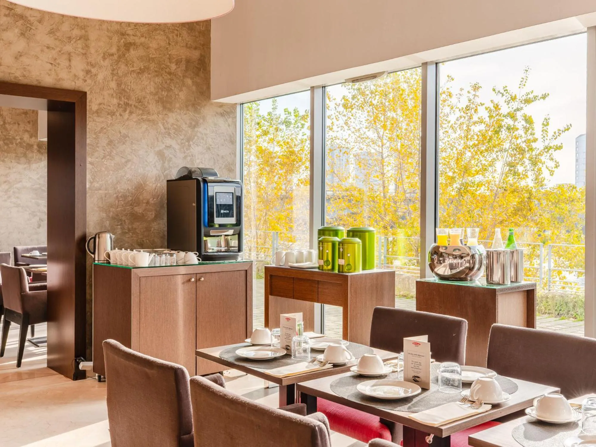 Breakfast in Residhome Nantes Berges De La Loire