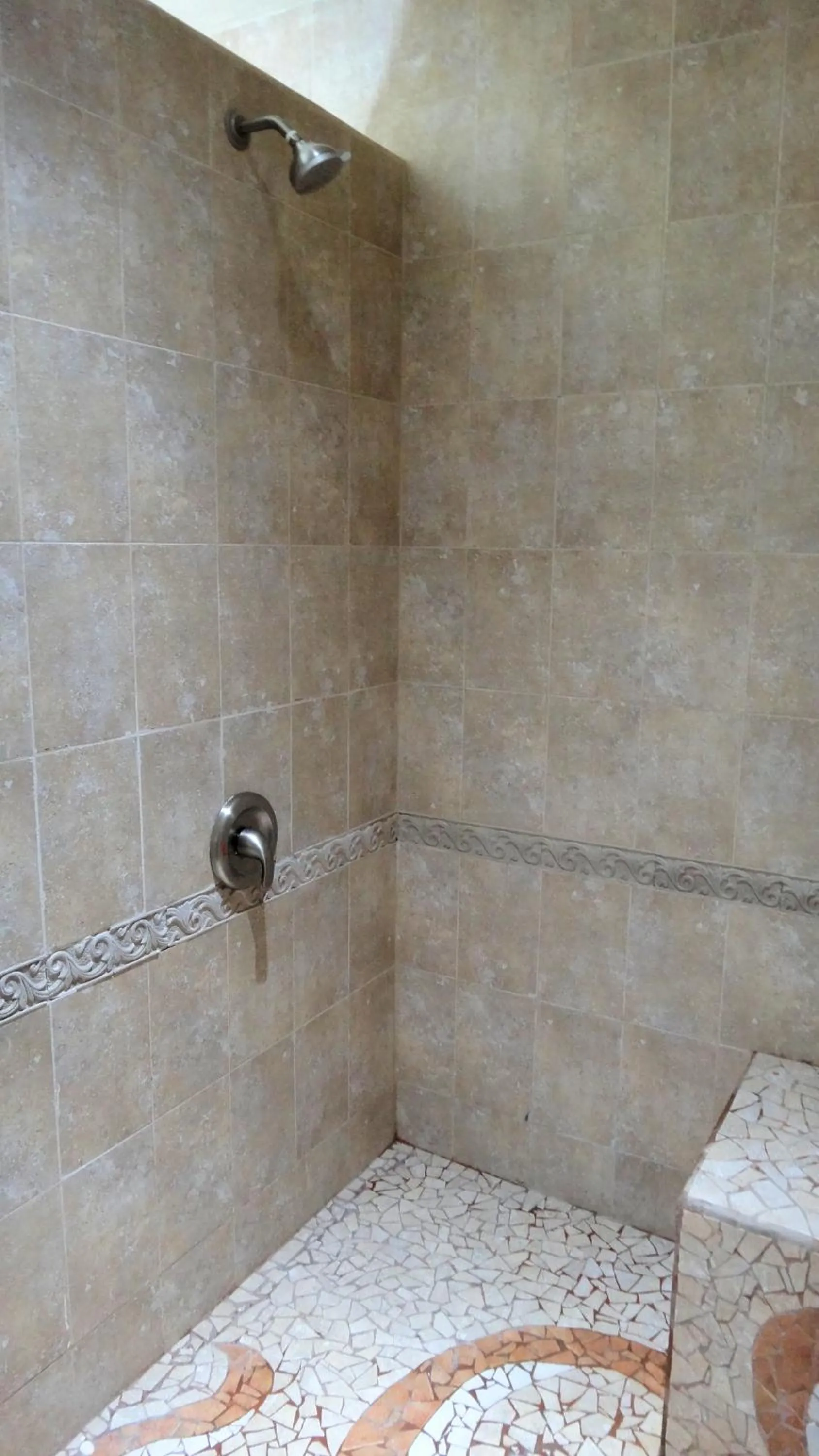 Shower in Caribe Tesoro