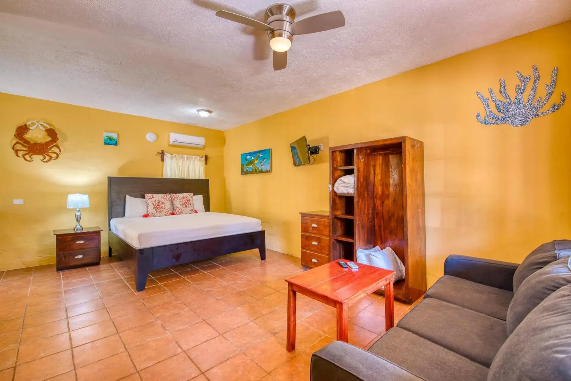 King Suite in Caribe Tesoro King Suite in Caribe Tesoro