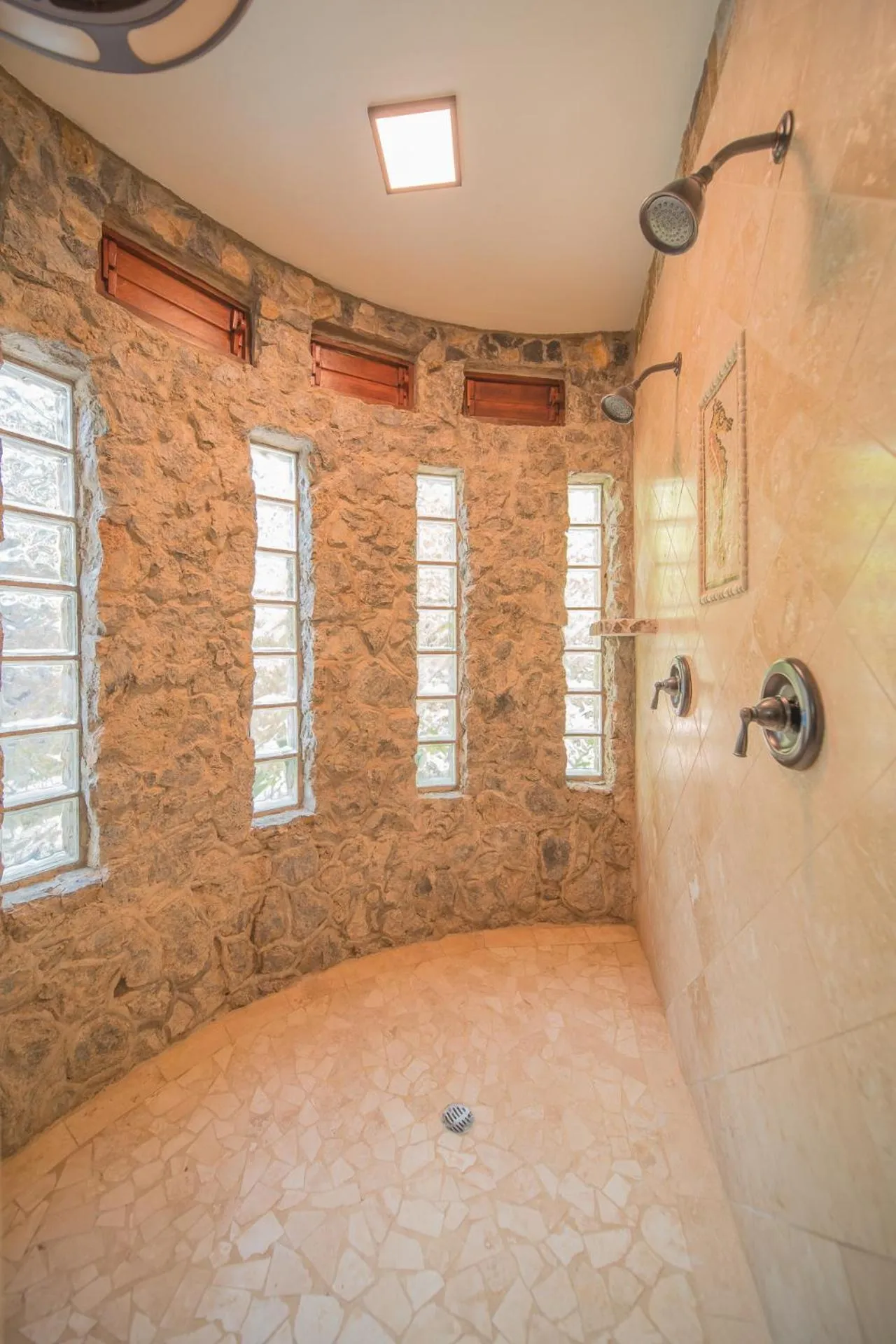 Bathroom in Caribe Tesoro