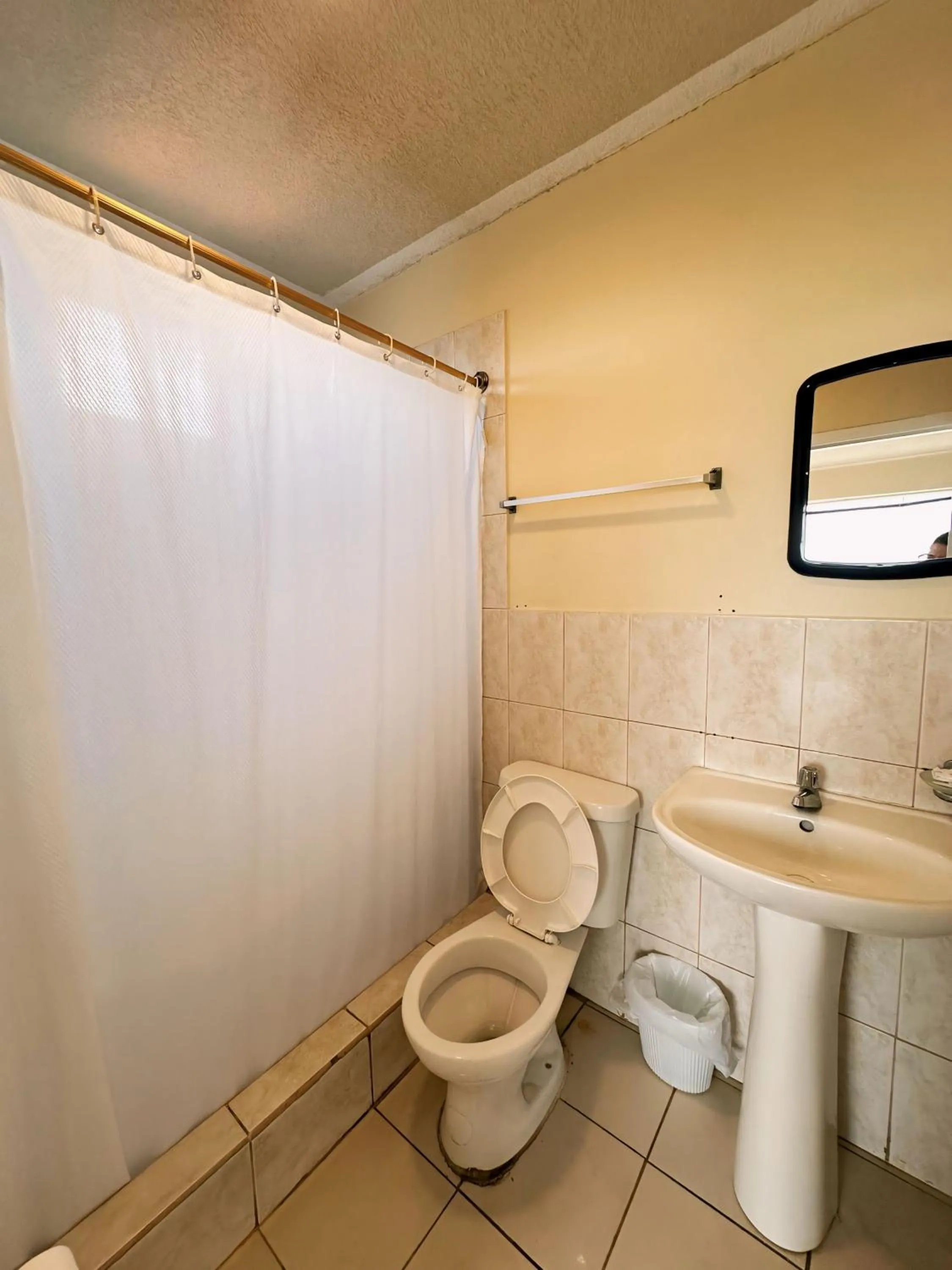 Bathroom in Hostal Posada Del Sol
