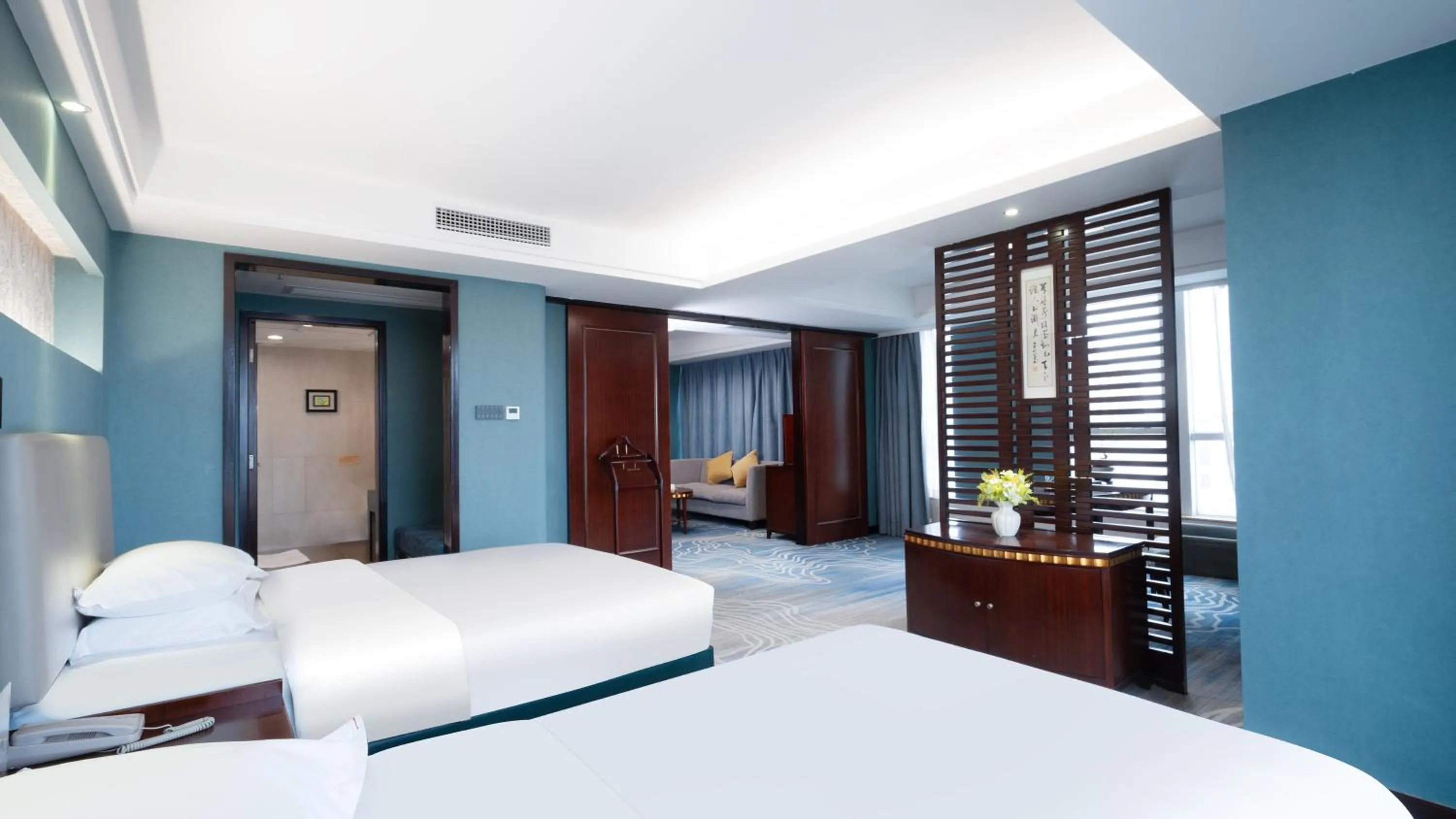 Bed in Shunde Grand View Hotel