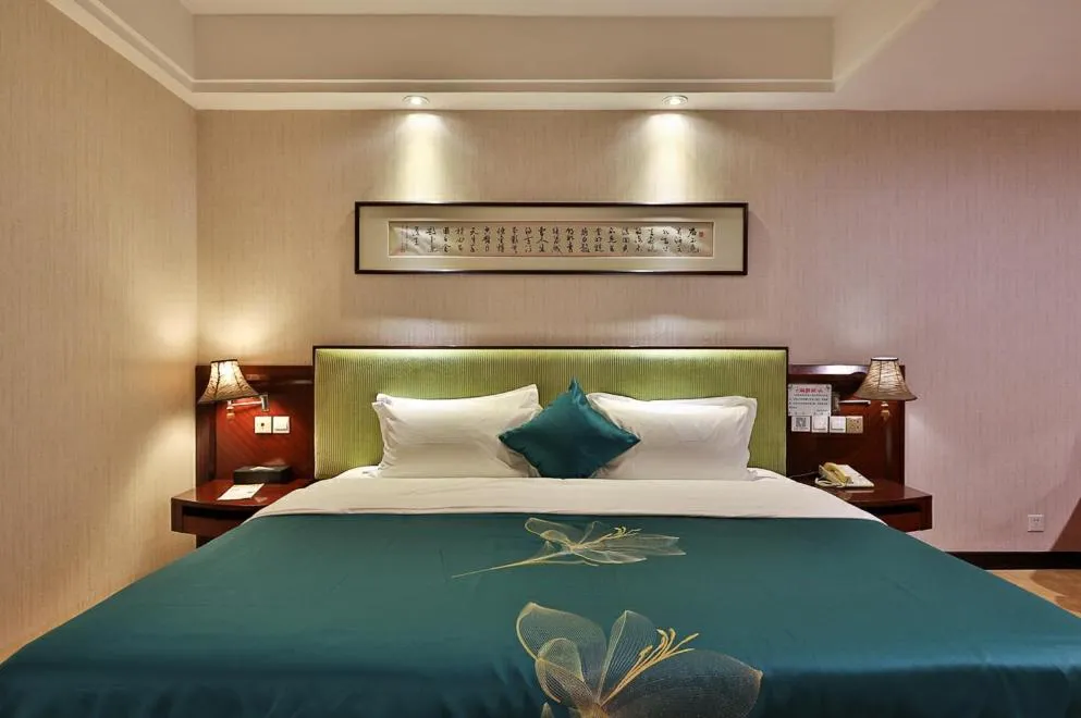 Bed in Shunde Grand View Hotel