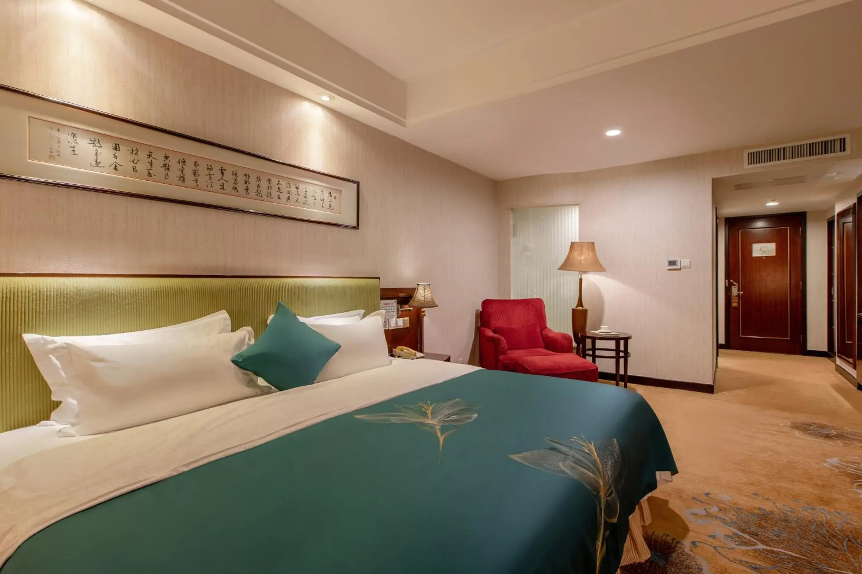 Deluxe Double Room in Shunde Grand View Hotel Deluxe Double Room in Shunde Grand View Hotel