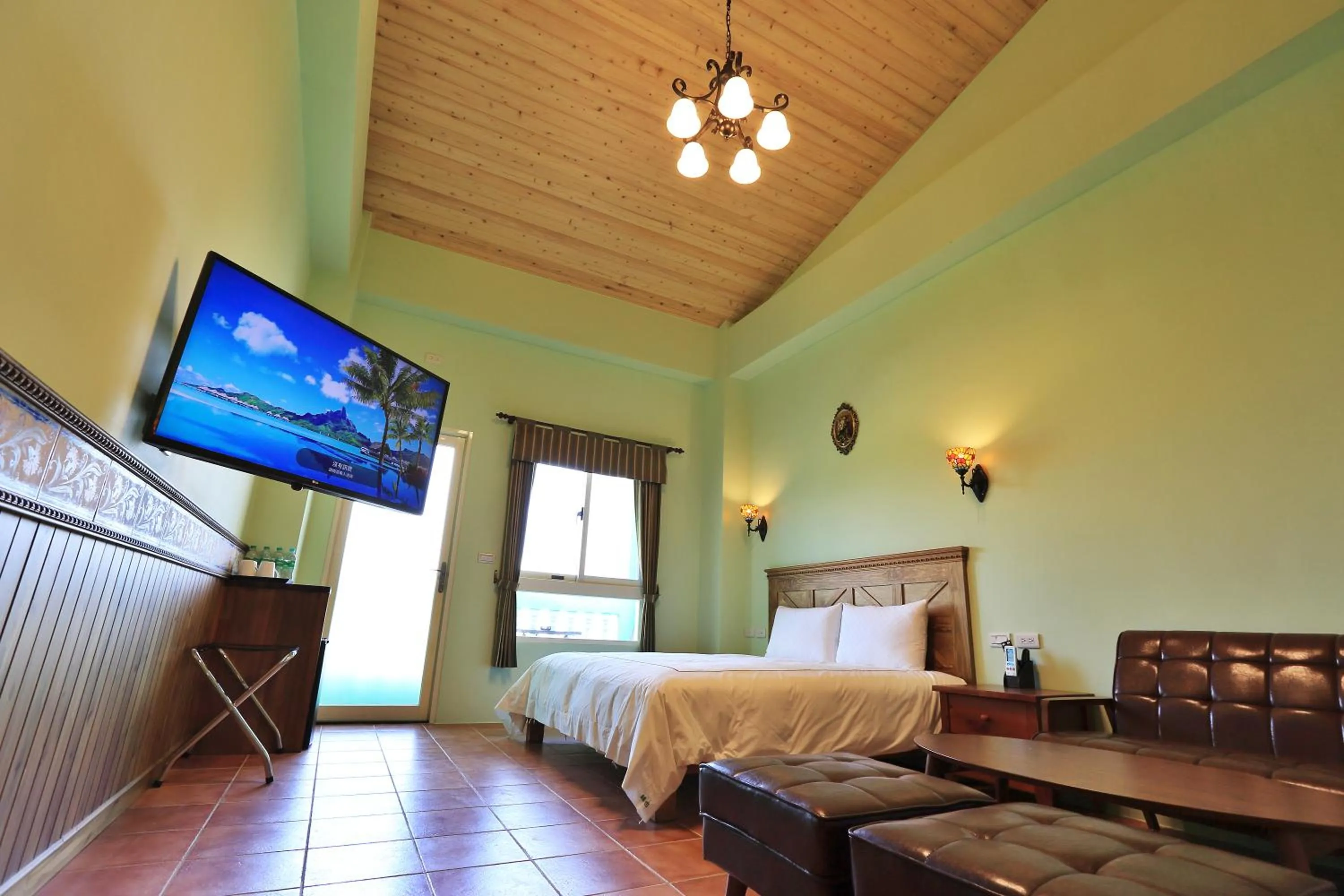 Photo of the whole room, Bed in Green Resort