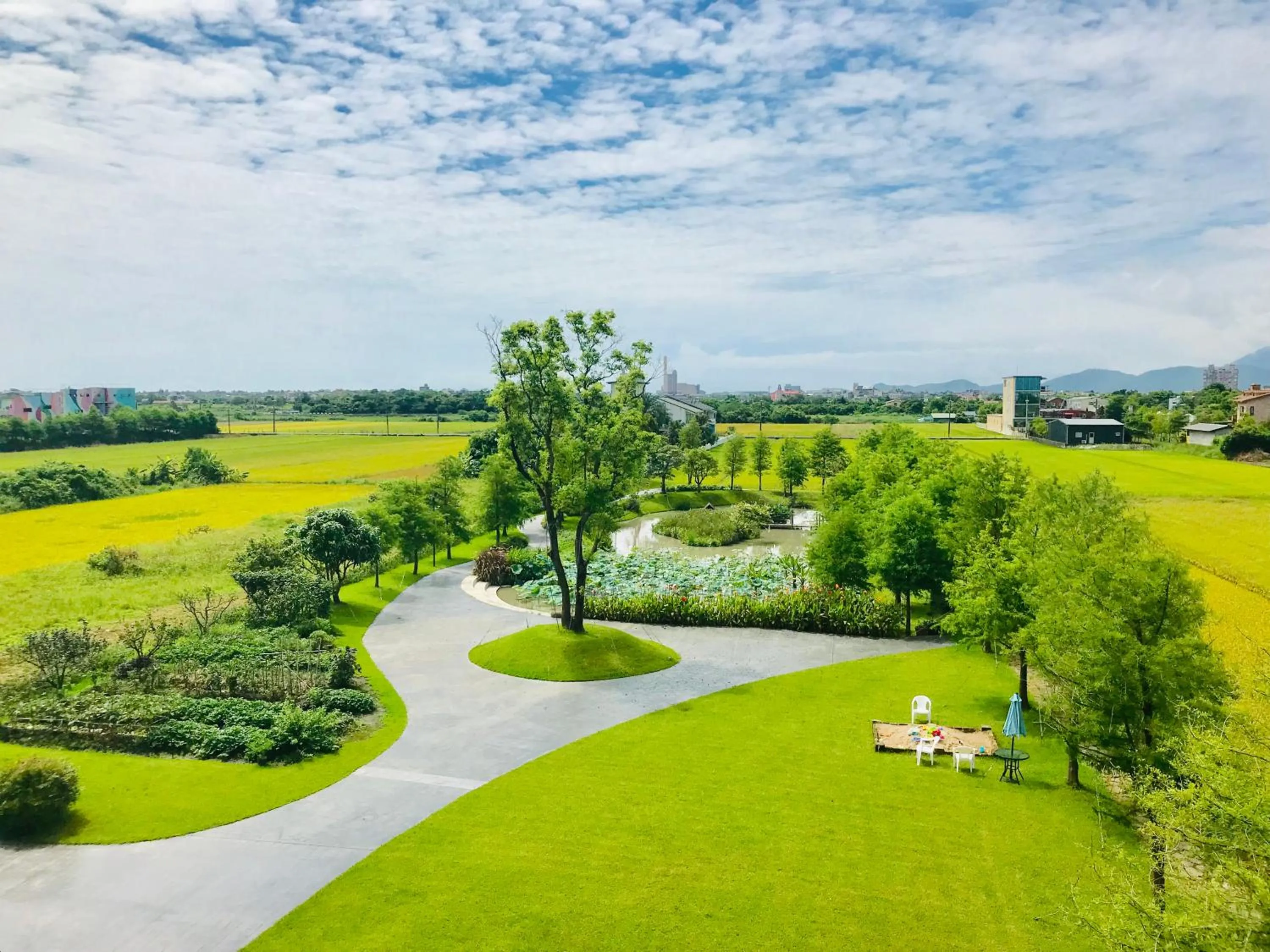 Garden view in Green Resort