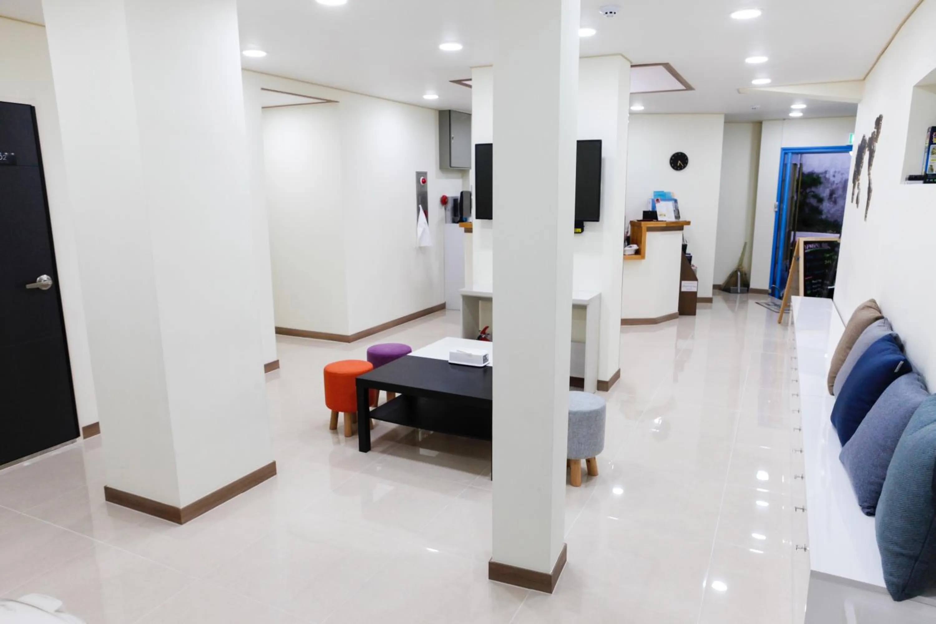 Living room in Namsan Gil House