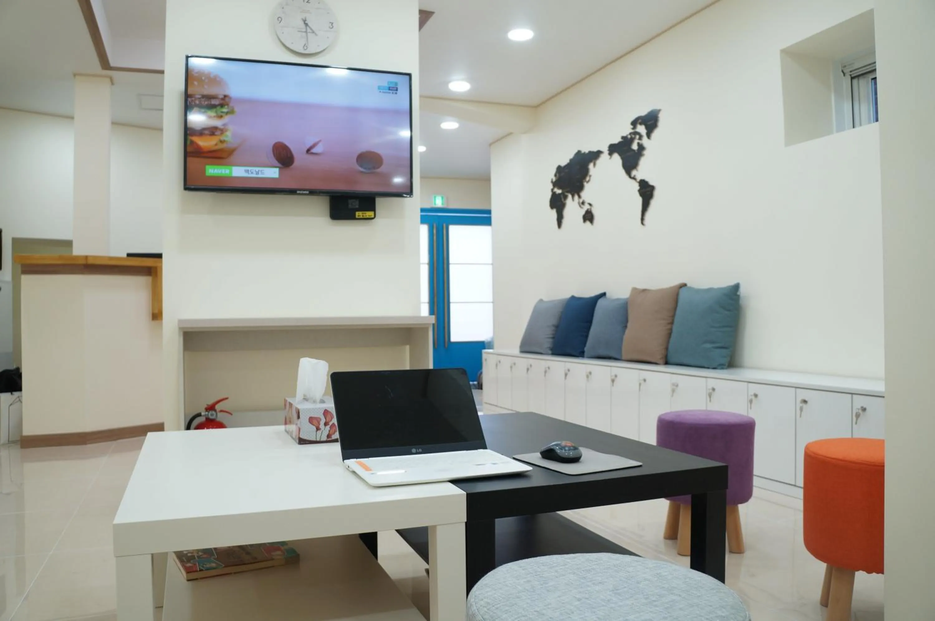 Area and facilities in Namsan Gil House