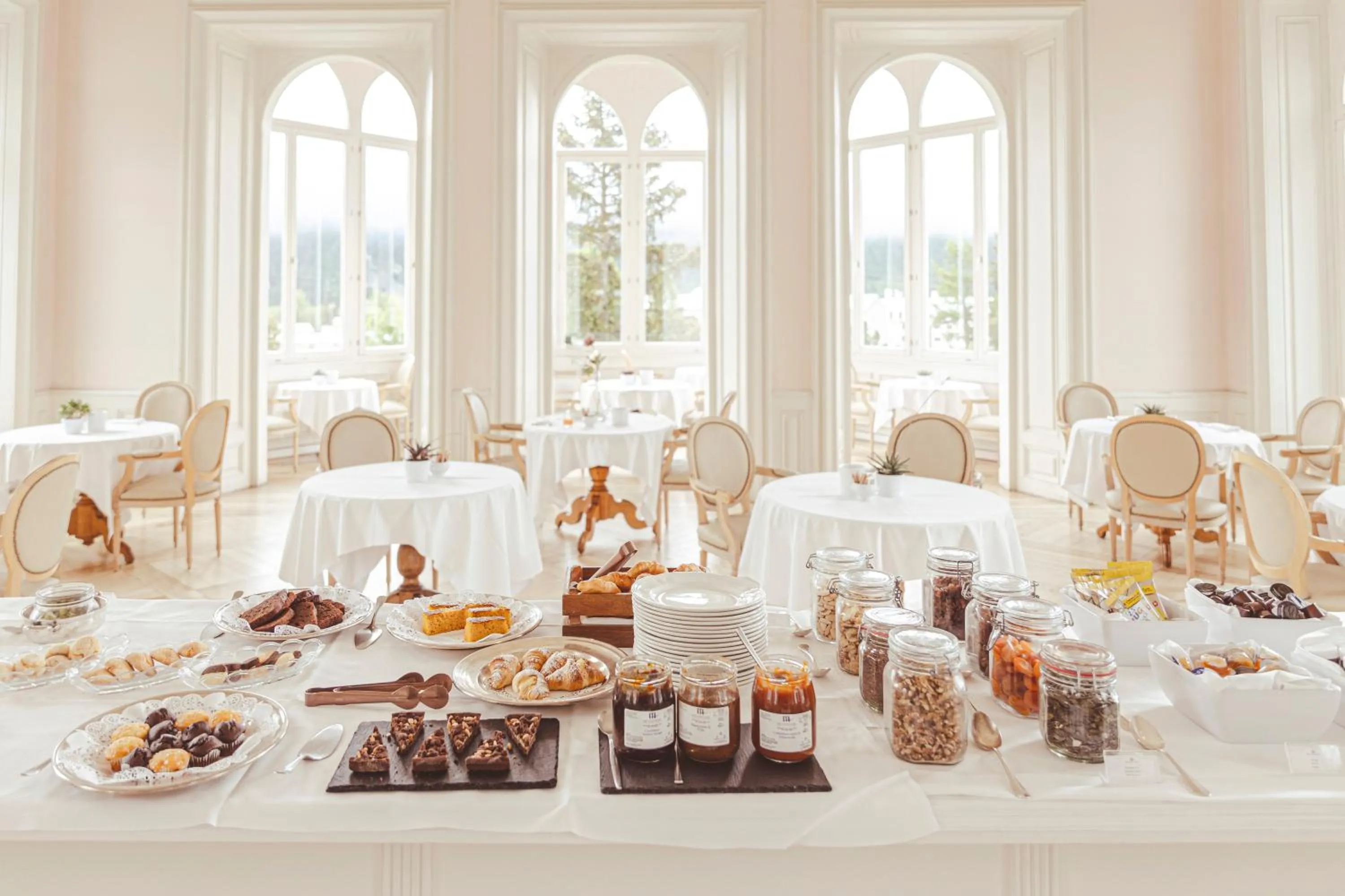 Breakfast in Hotel Bernina 1865 by Kleos Group Collection