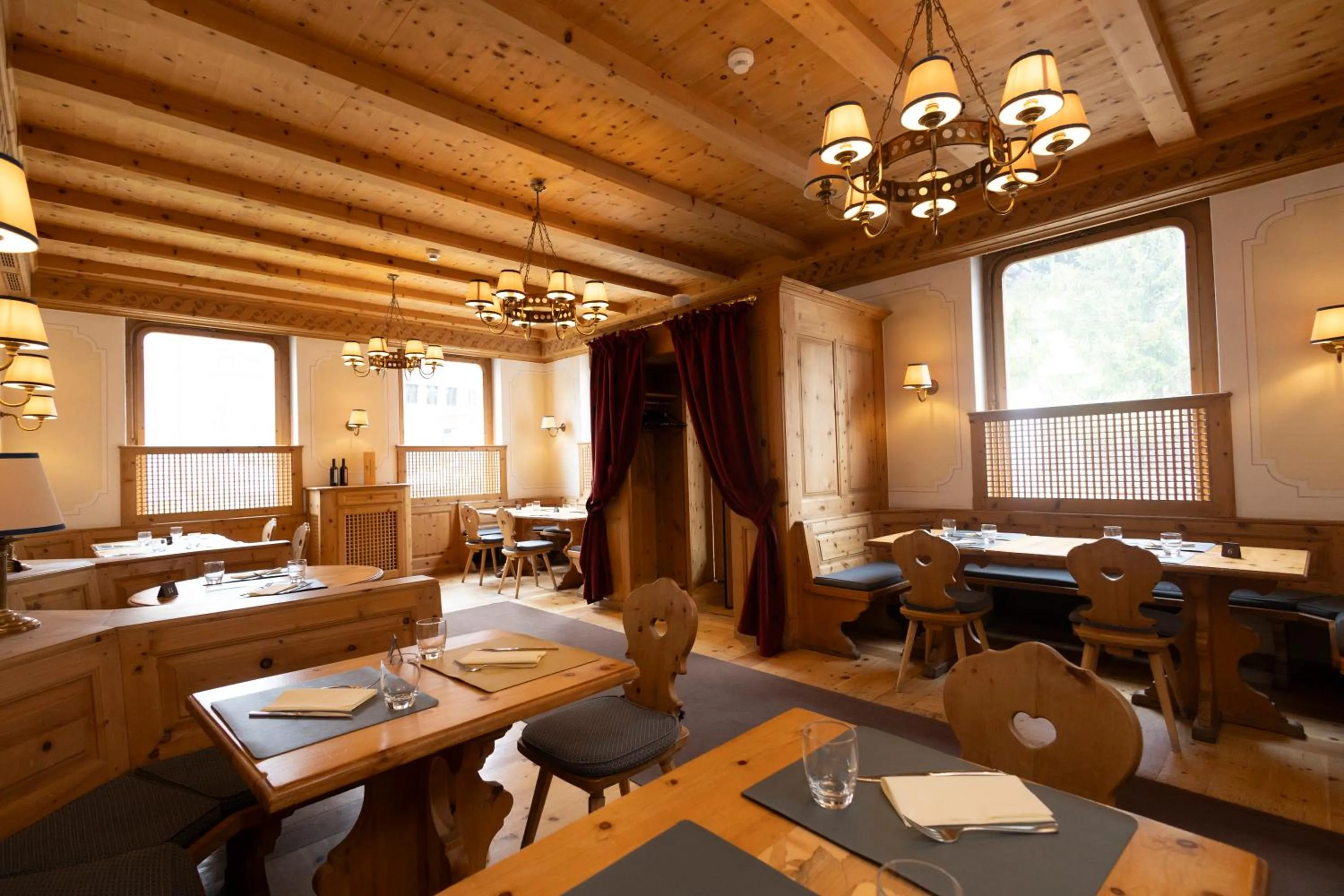 Restaurant/places to eat in Hotel Bernina 1865 by Kleos Group Collection