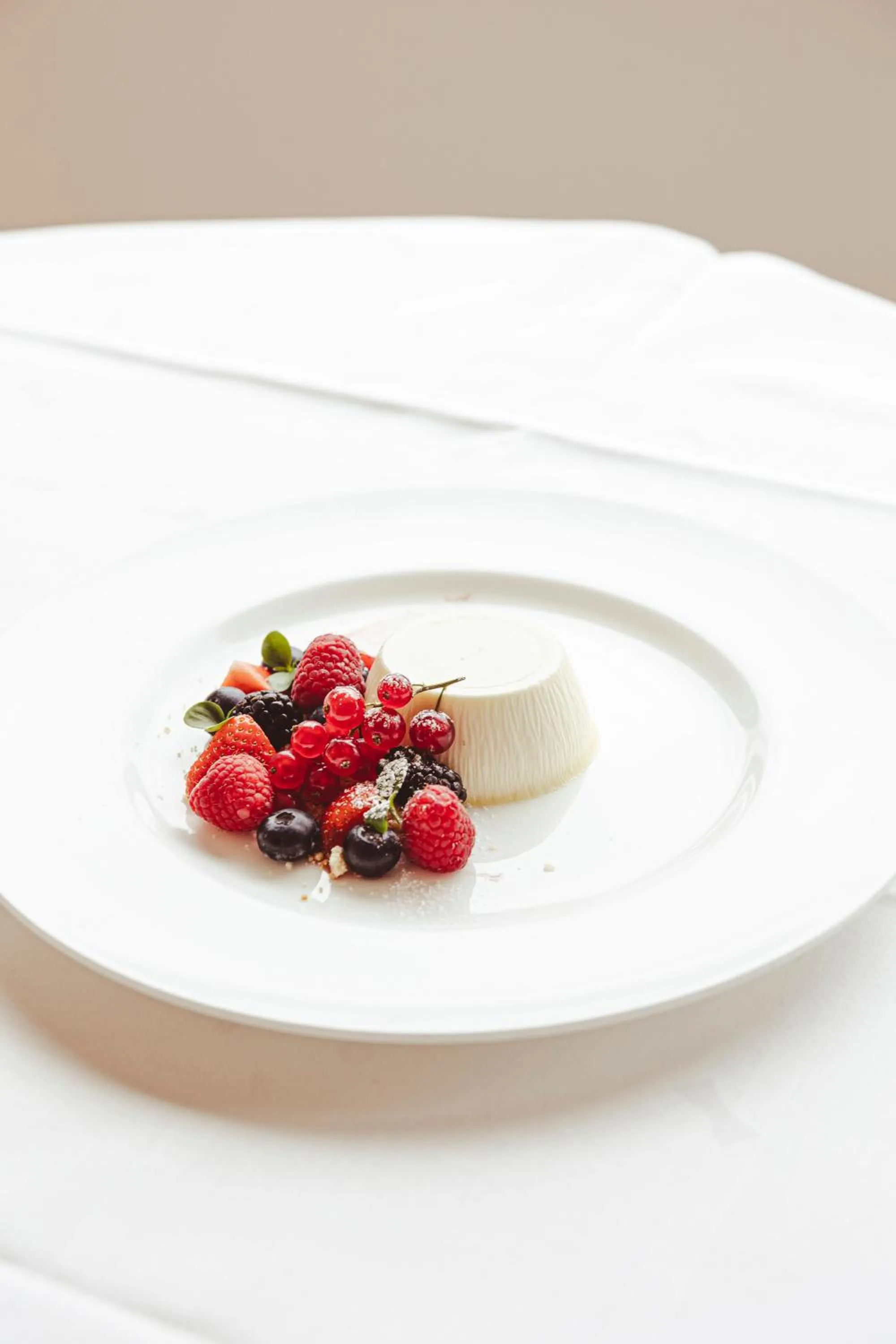 Food and drinks in Hotel Bernina 1865 by Kleos Group Collection