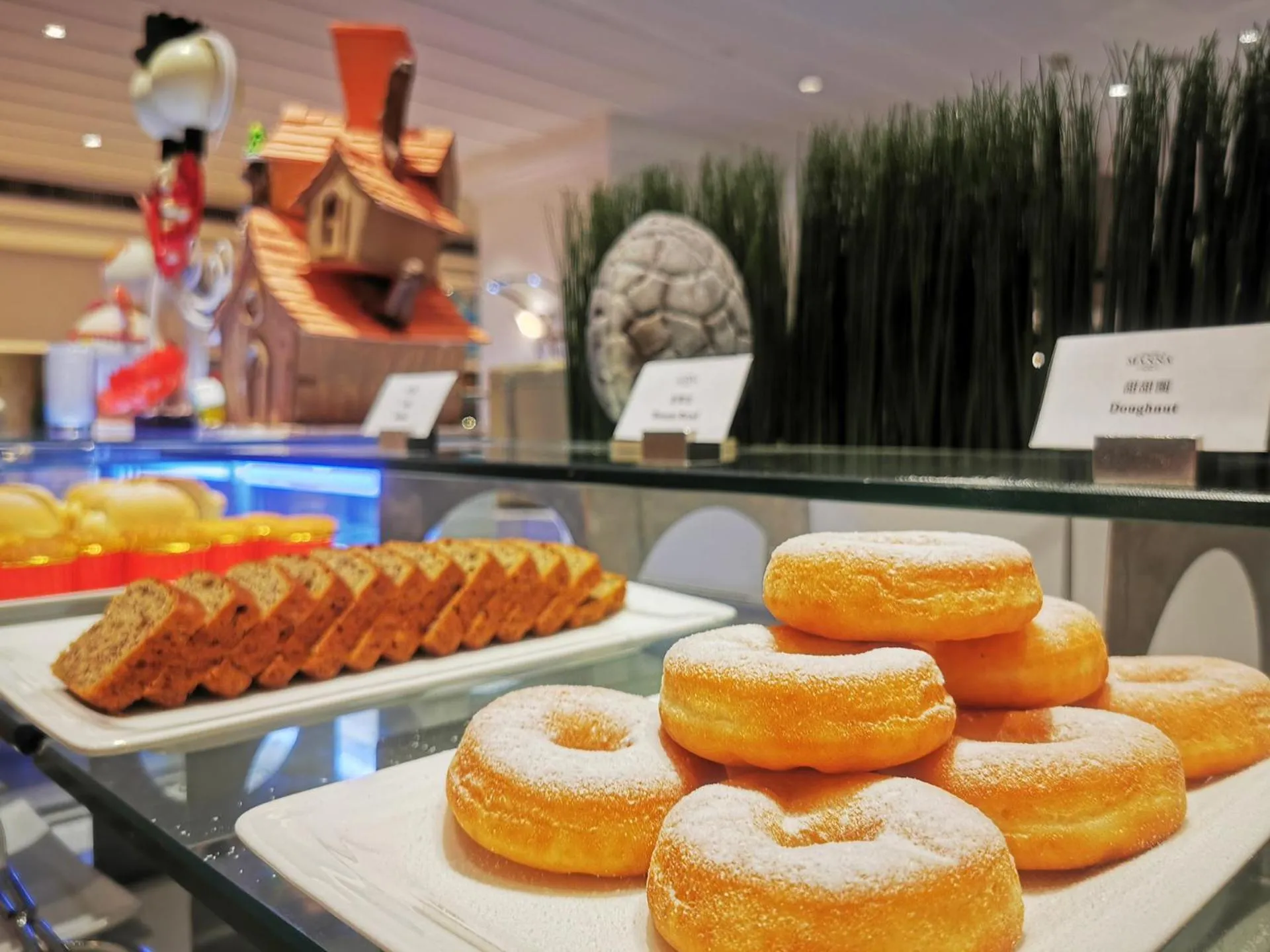 Breakfast in Royal Grace Hotel Optics Valley Wuhan