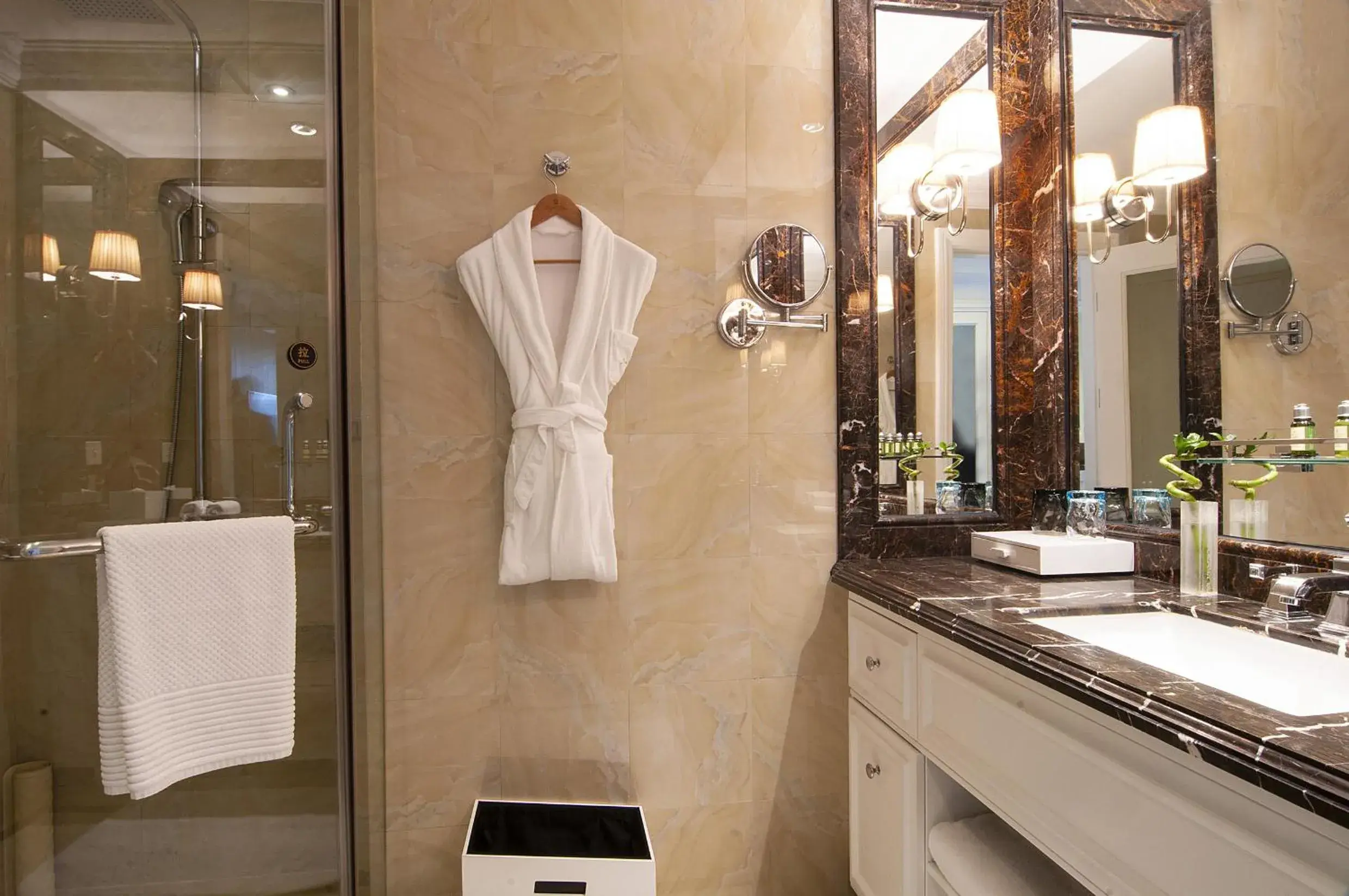 Superior Double Room in Royal Grace Hotel Optics Valley Wuhan Superior Double Room in Royal Grace Hotel Optics Valley Wuhan