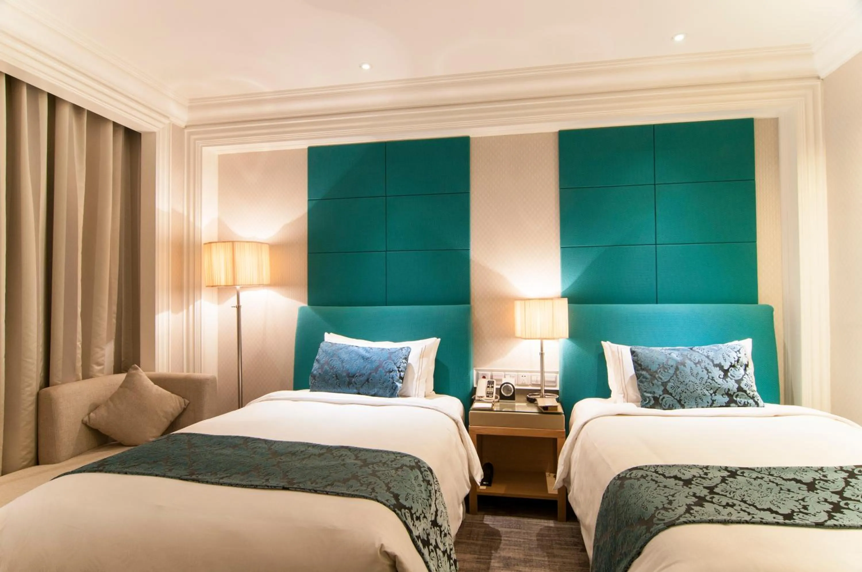 Photo of the whole room, Bed in Royal Grace Hotel Optics Valley Wuhan