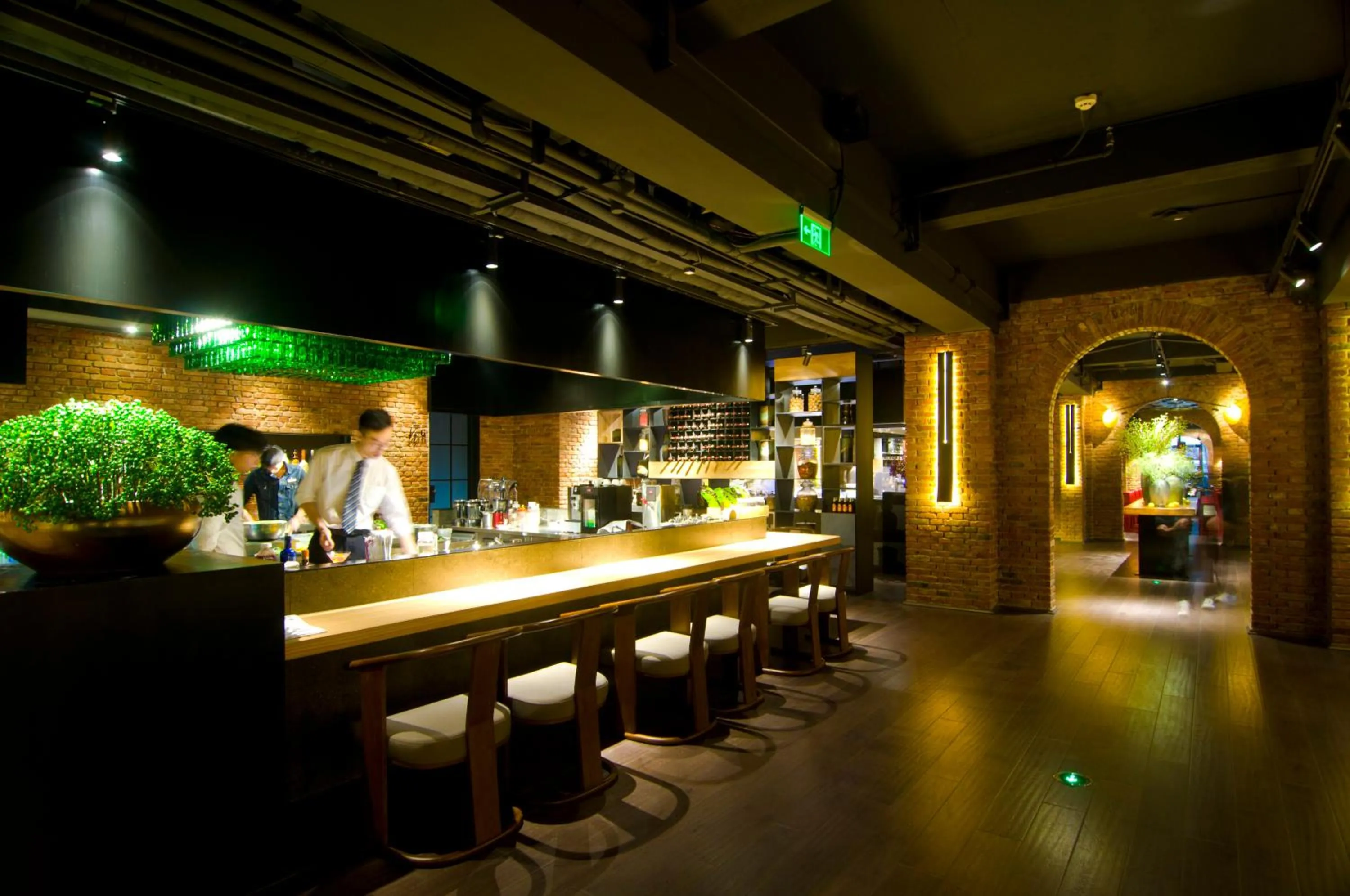 Restaurant/places to eat in Royal Grace Hotel Optics Valley Wuhan