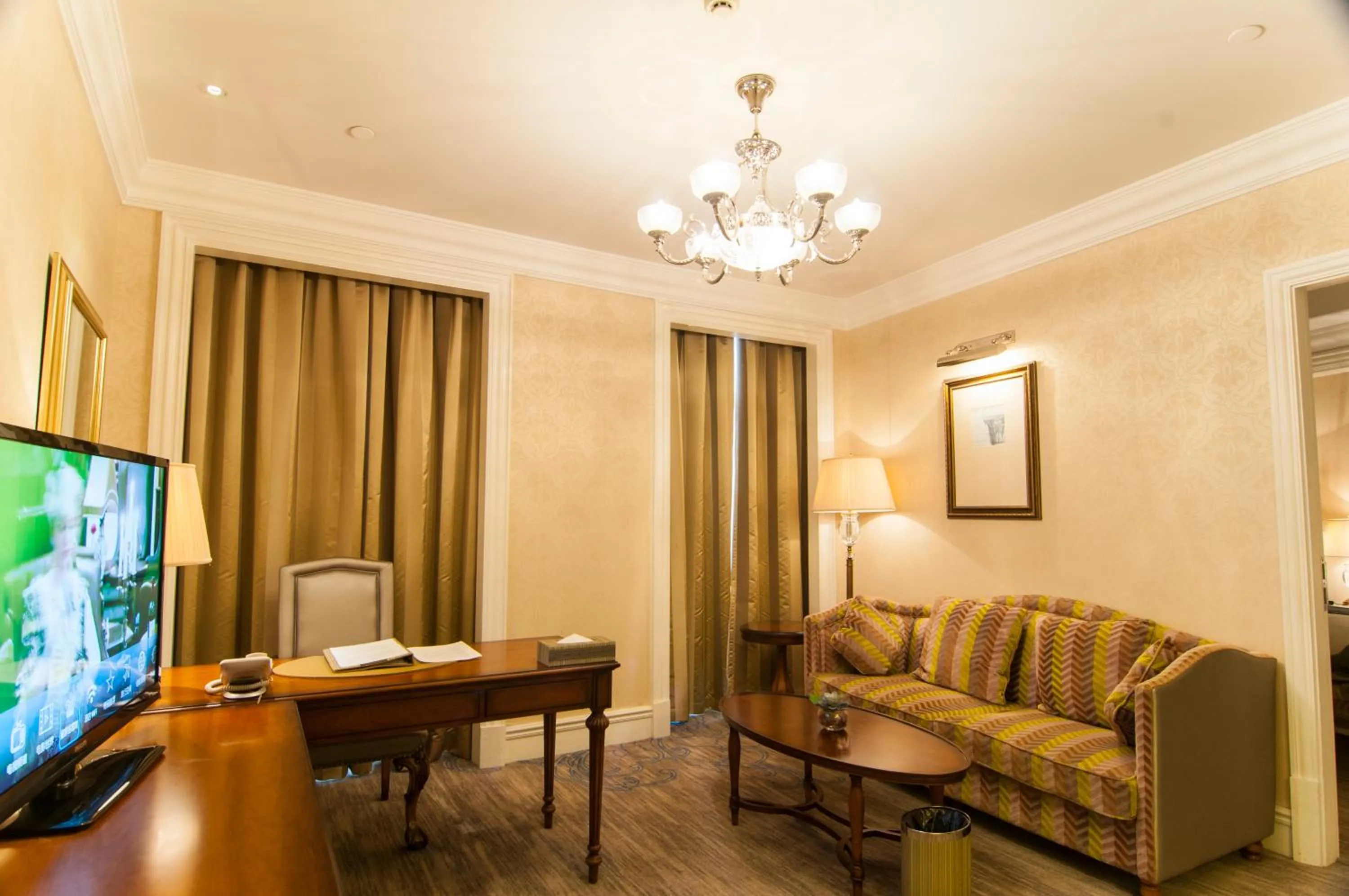 Living room in Royal Grace Hotel Optics Valley Wuhan