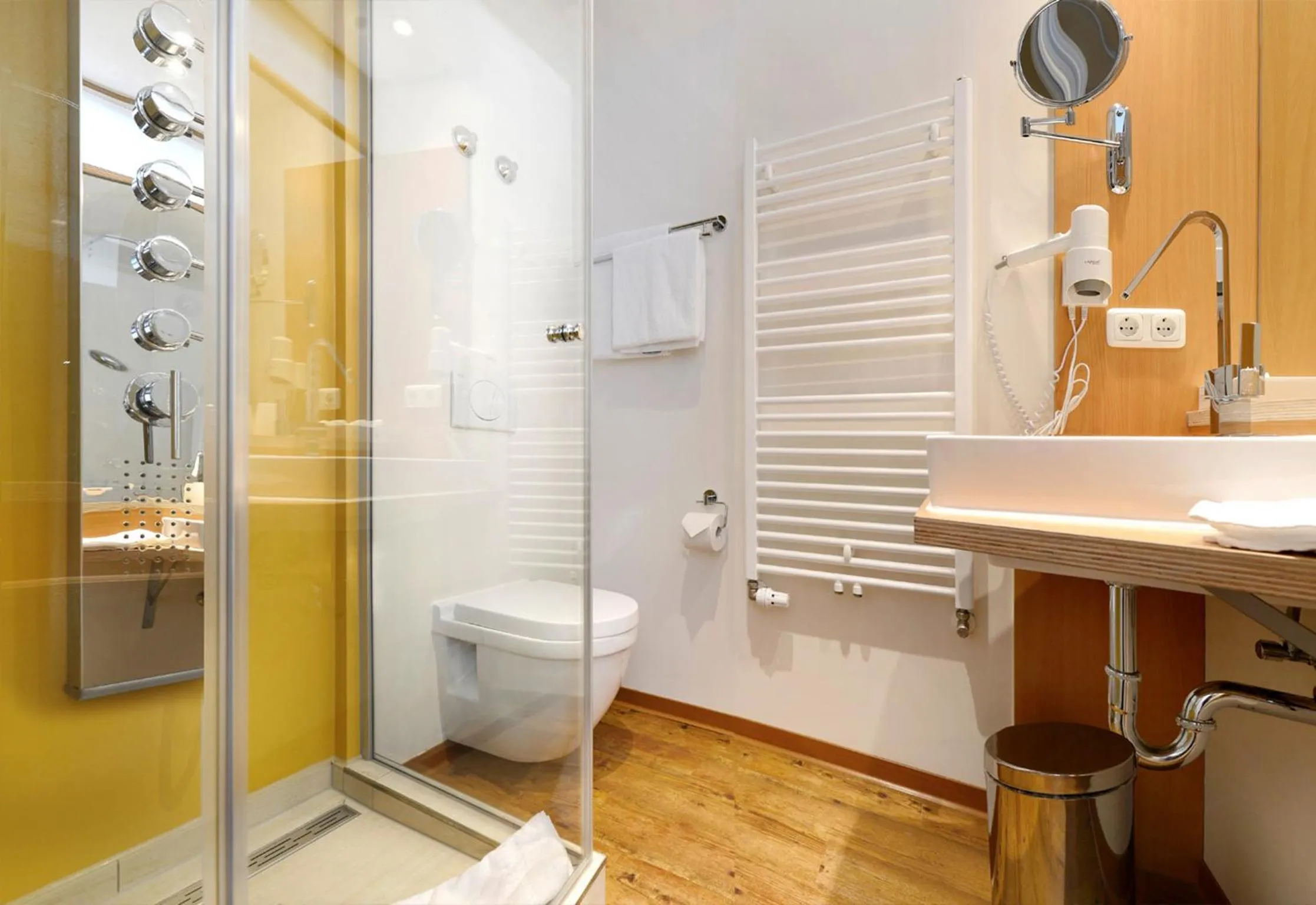 Bathroom in Hotel Bayerisch Meran