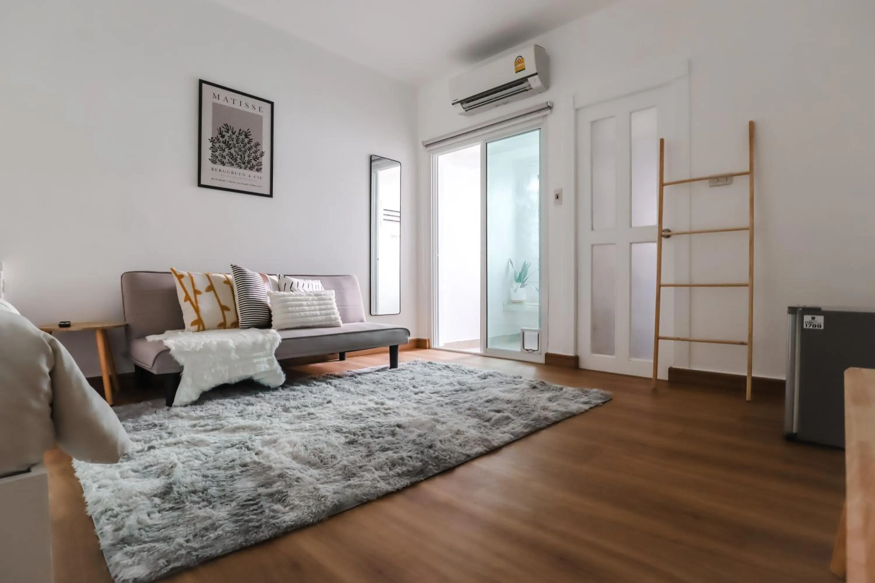 Living room in Link Mansion