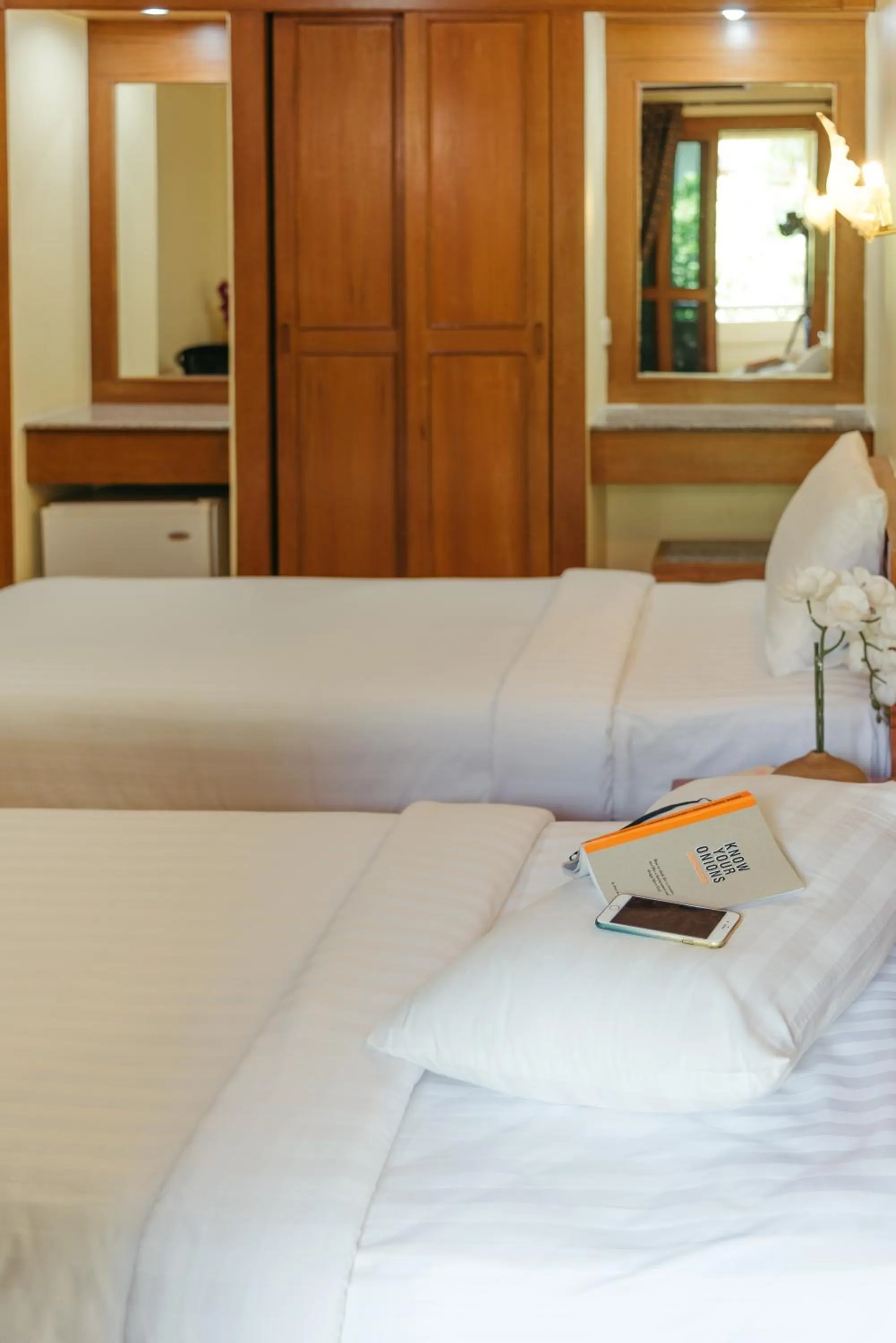 Photo of the whole room in Link Mansion