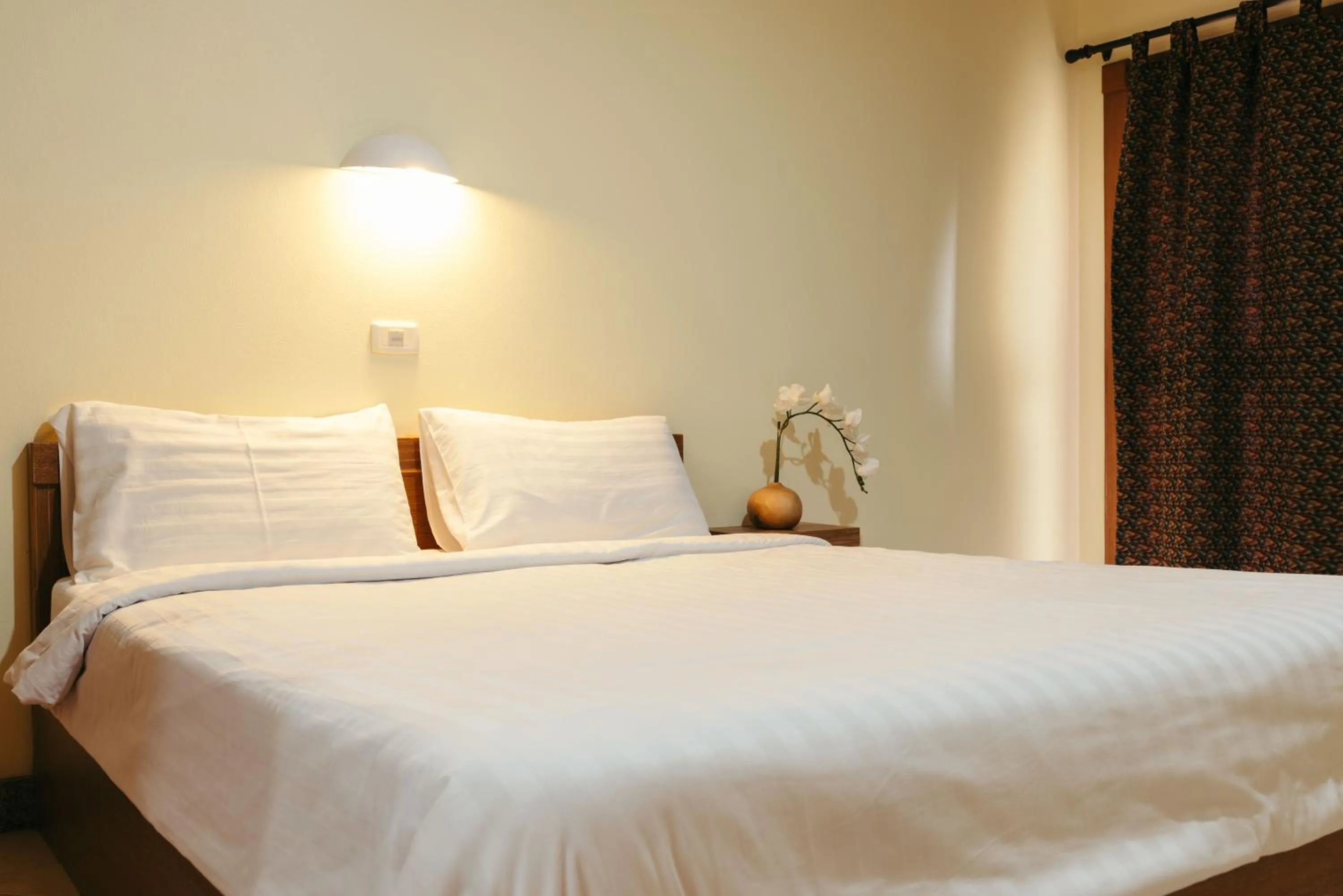 Photo of the whole room in Link Mansion