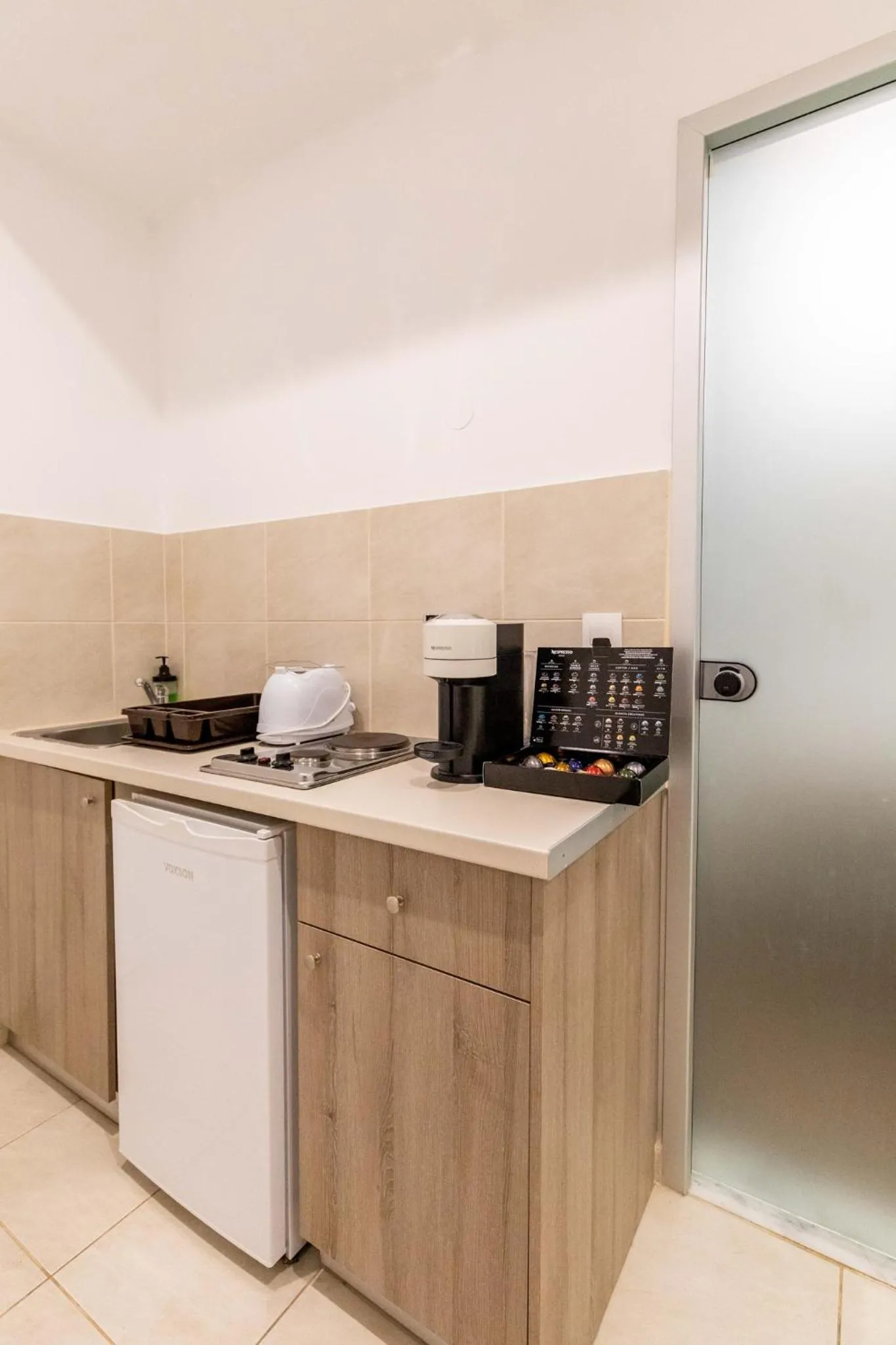 Coffee/tea facilities in Stay Helios