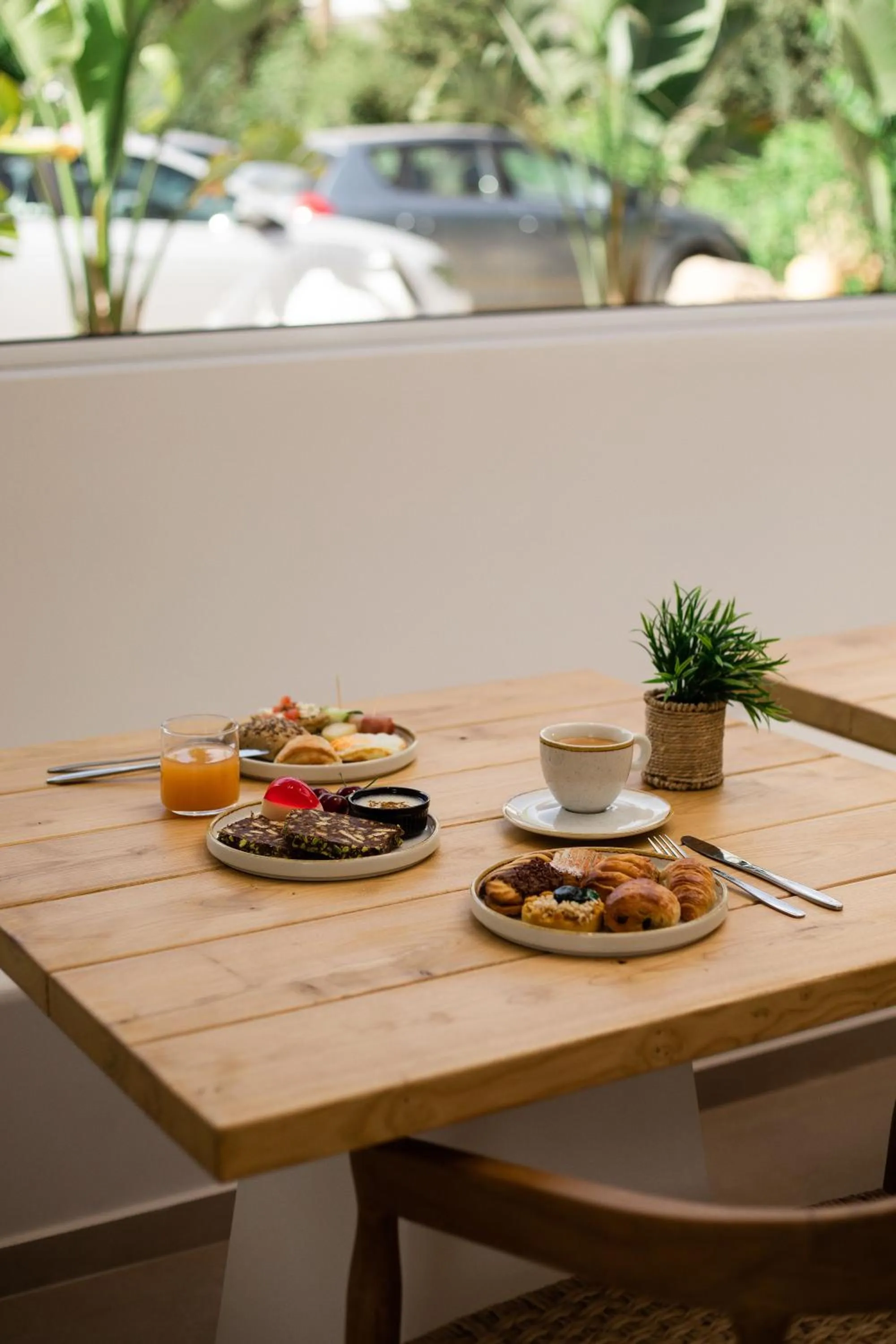 Breakfast in Stay Helios