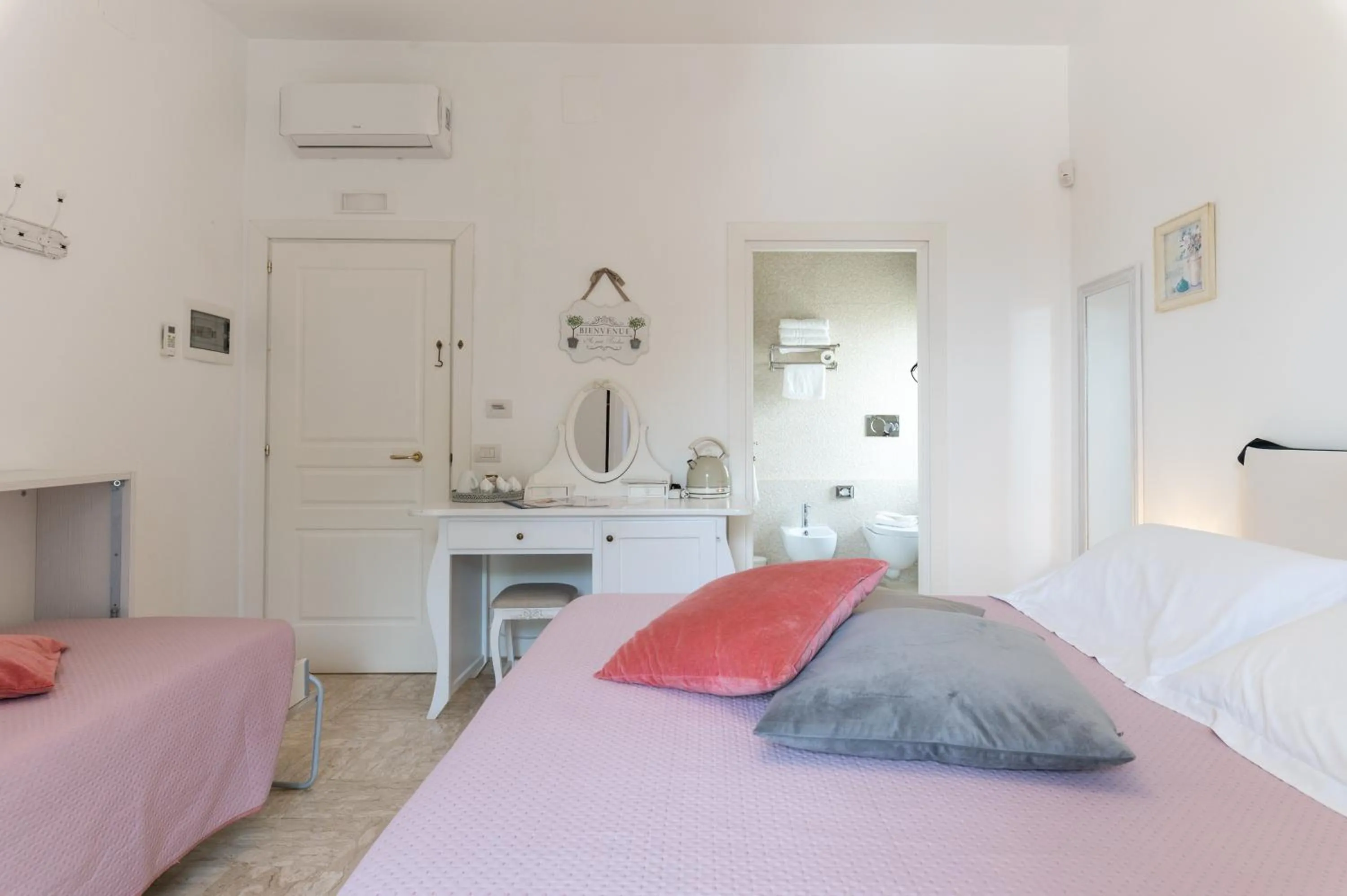 Bedroom, Bed in La Terrazza Sulla Rupe Relais