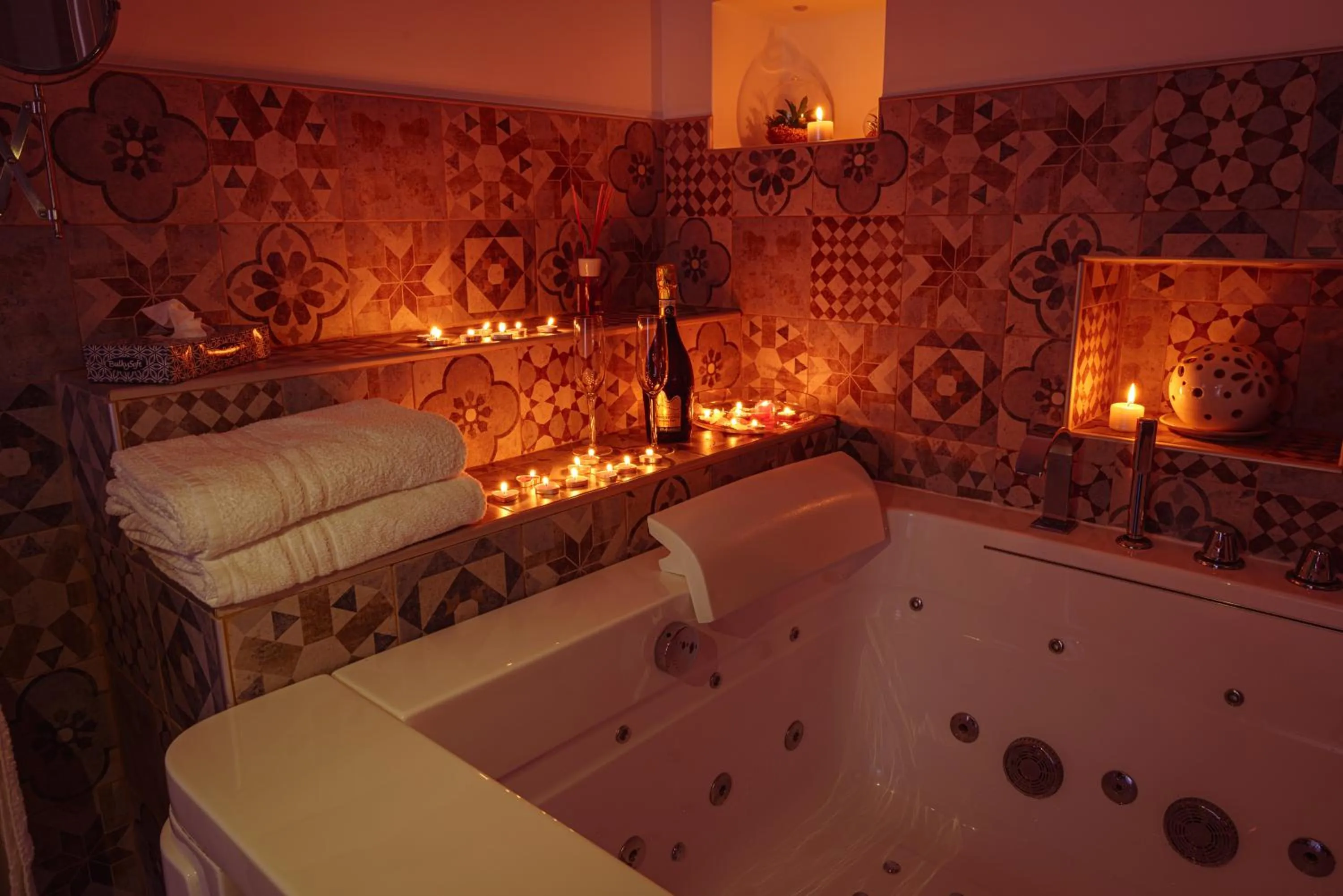 Hot Tub in La Terrazza Sulla Rupe Relais