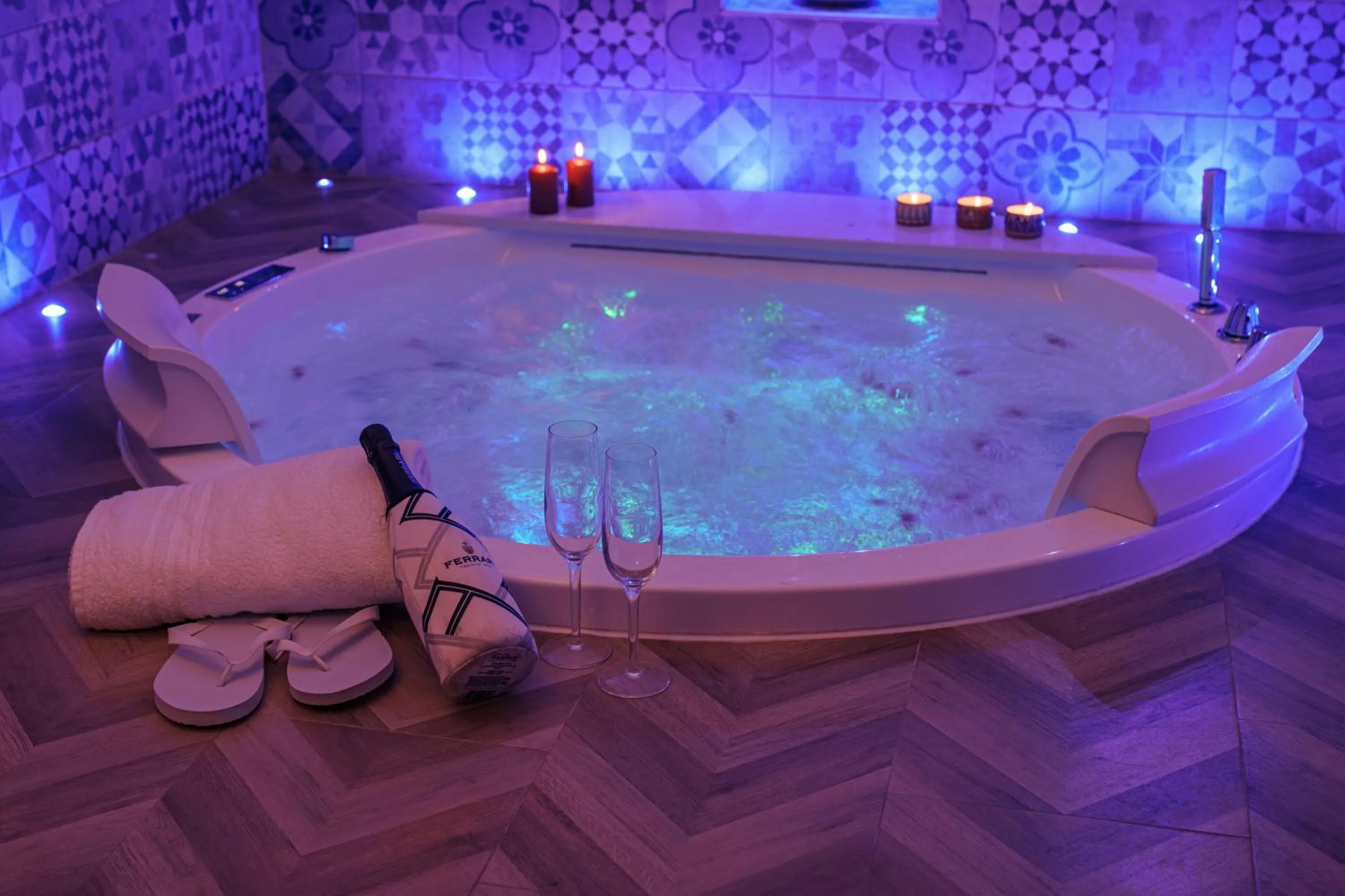 Hot Tub in La Terrazza Sulla Rupe Relais