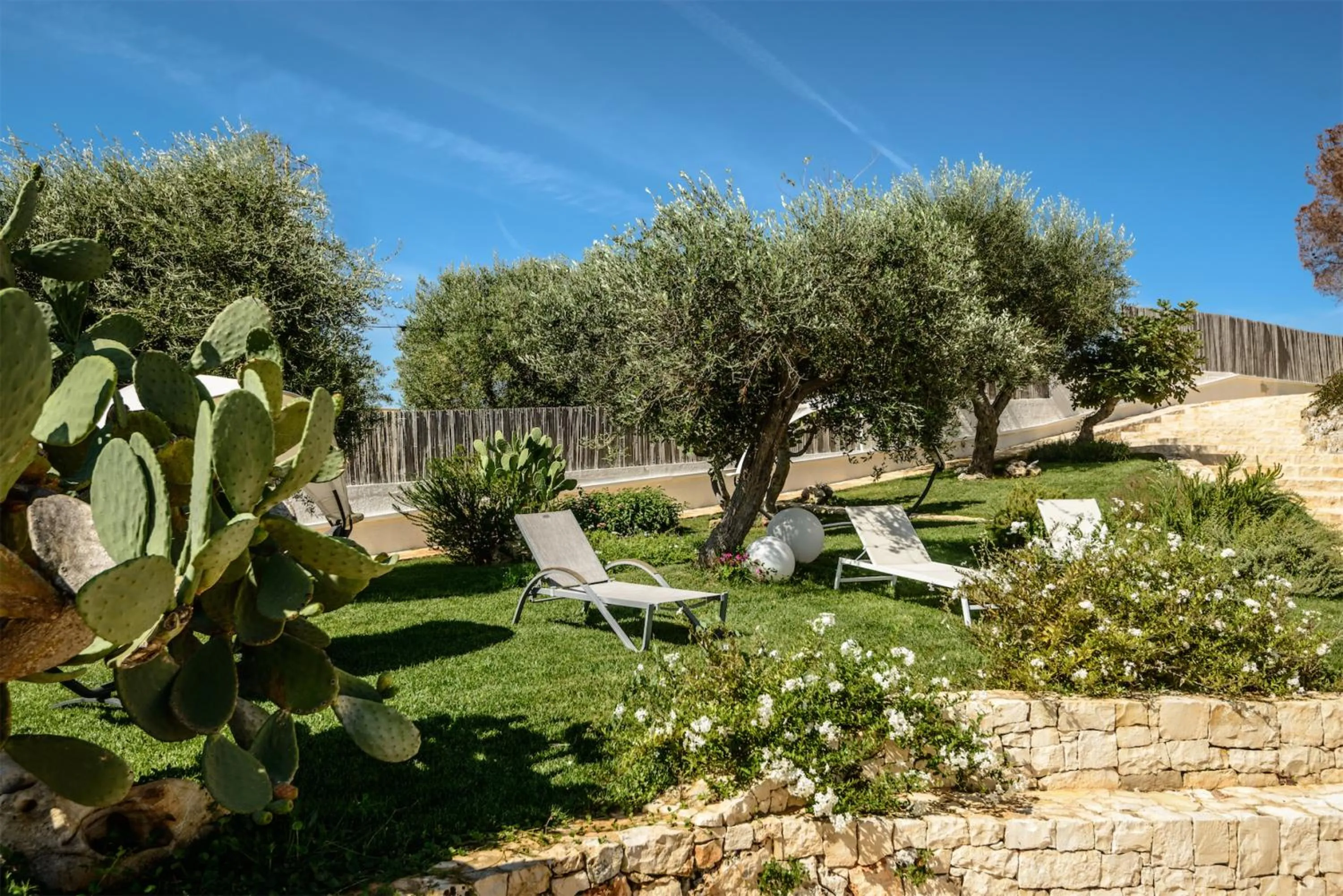 Garden in La Terrazza Sulla Rupe Relais
