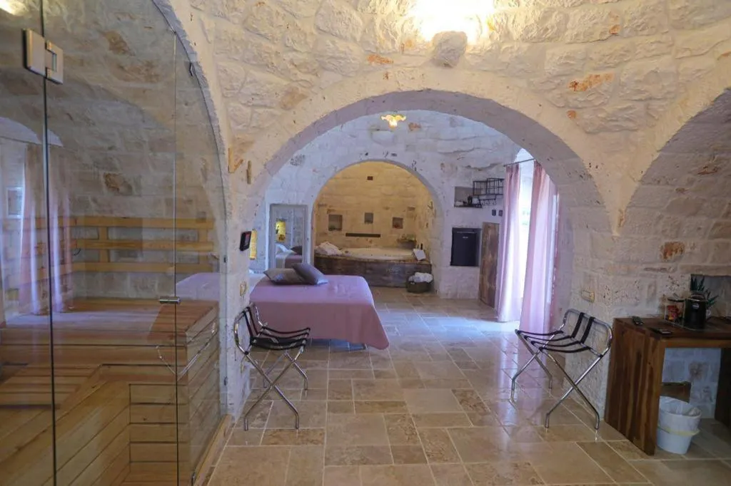 Hot Tub, Bed in La Terrazza Sulla Rupe Relais