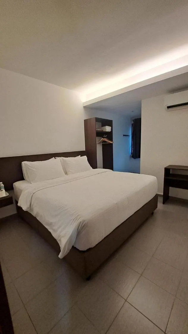 Bed in Hotel Al Abraar