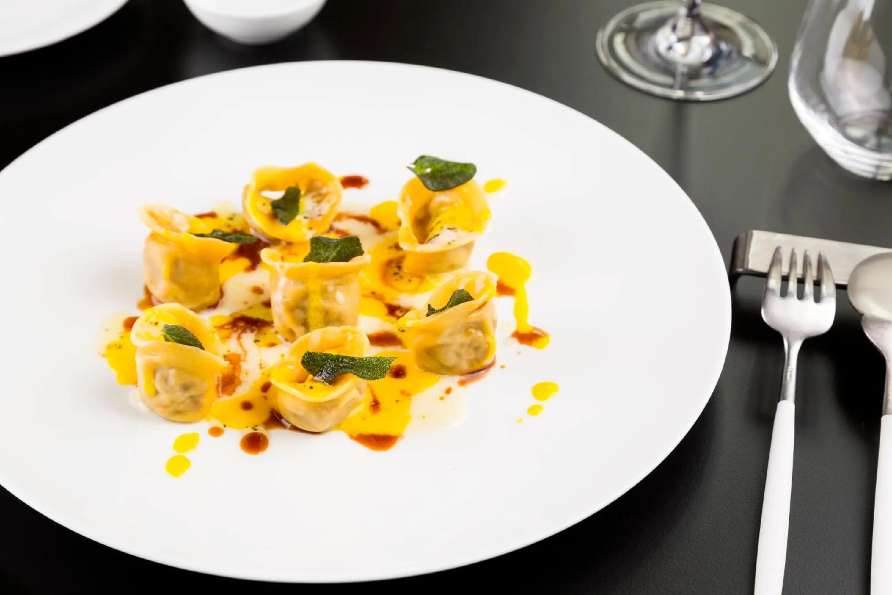 Restaurant/places to eat in Vinilia Wine Resort