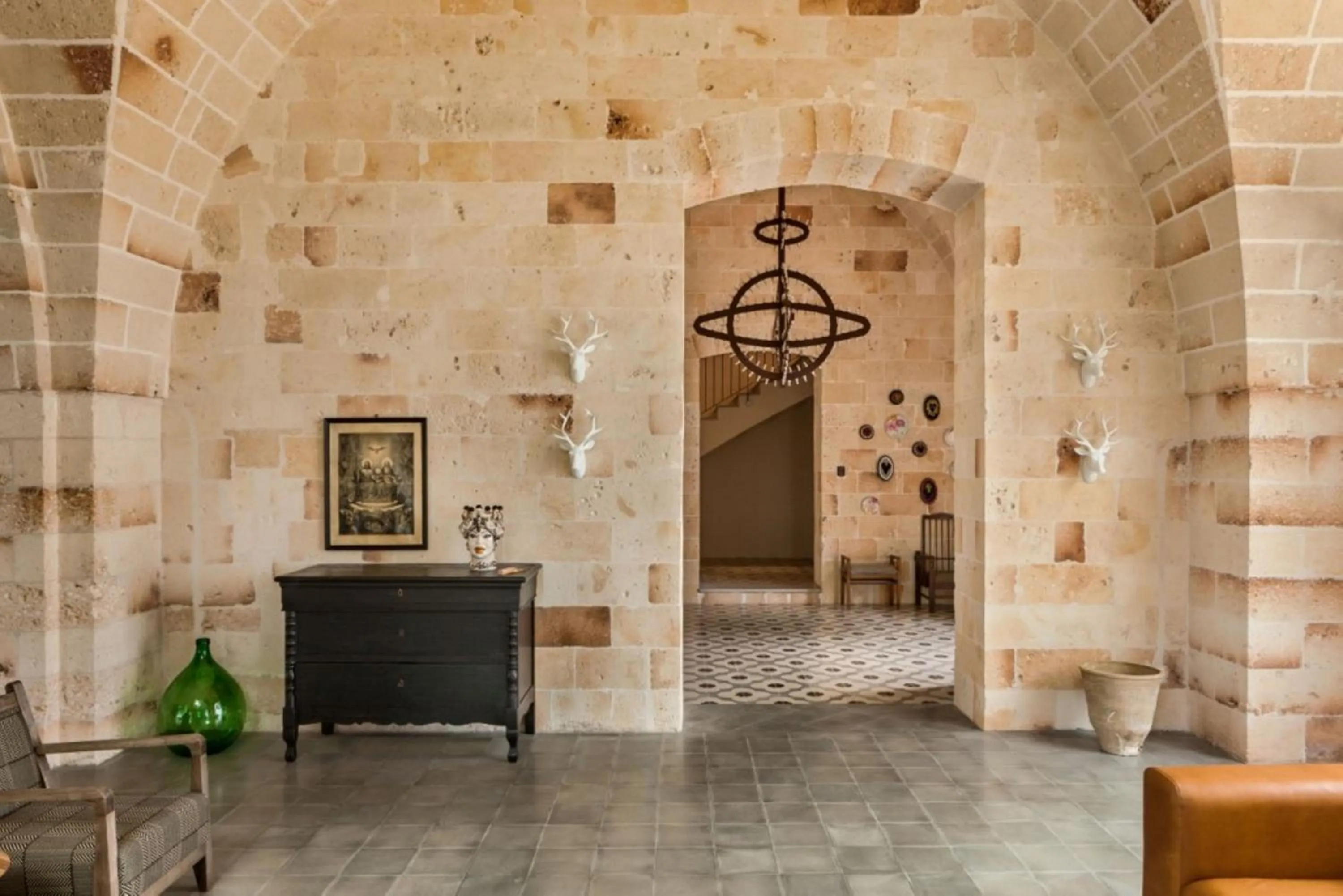 Communal lounge/ TV room in Vinilia Wine Resort