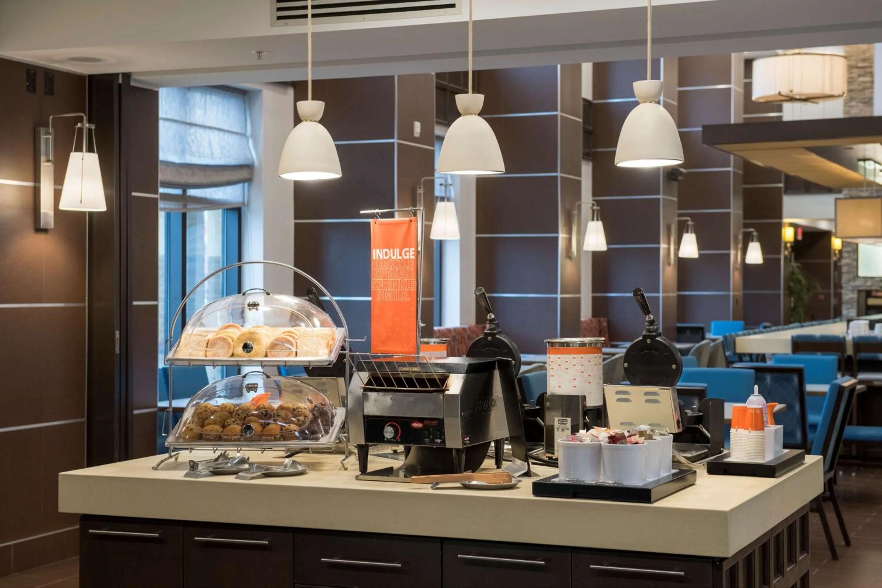 Coffee/tea facilities in Hampton Inn & Suites by Hilton Dartmouth - Halifax