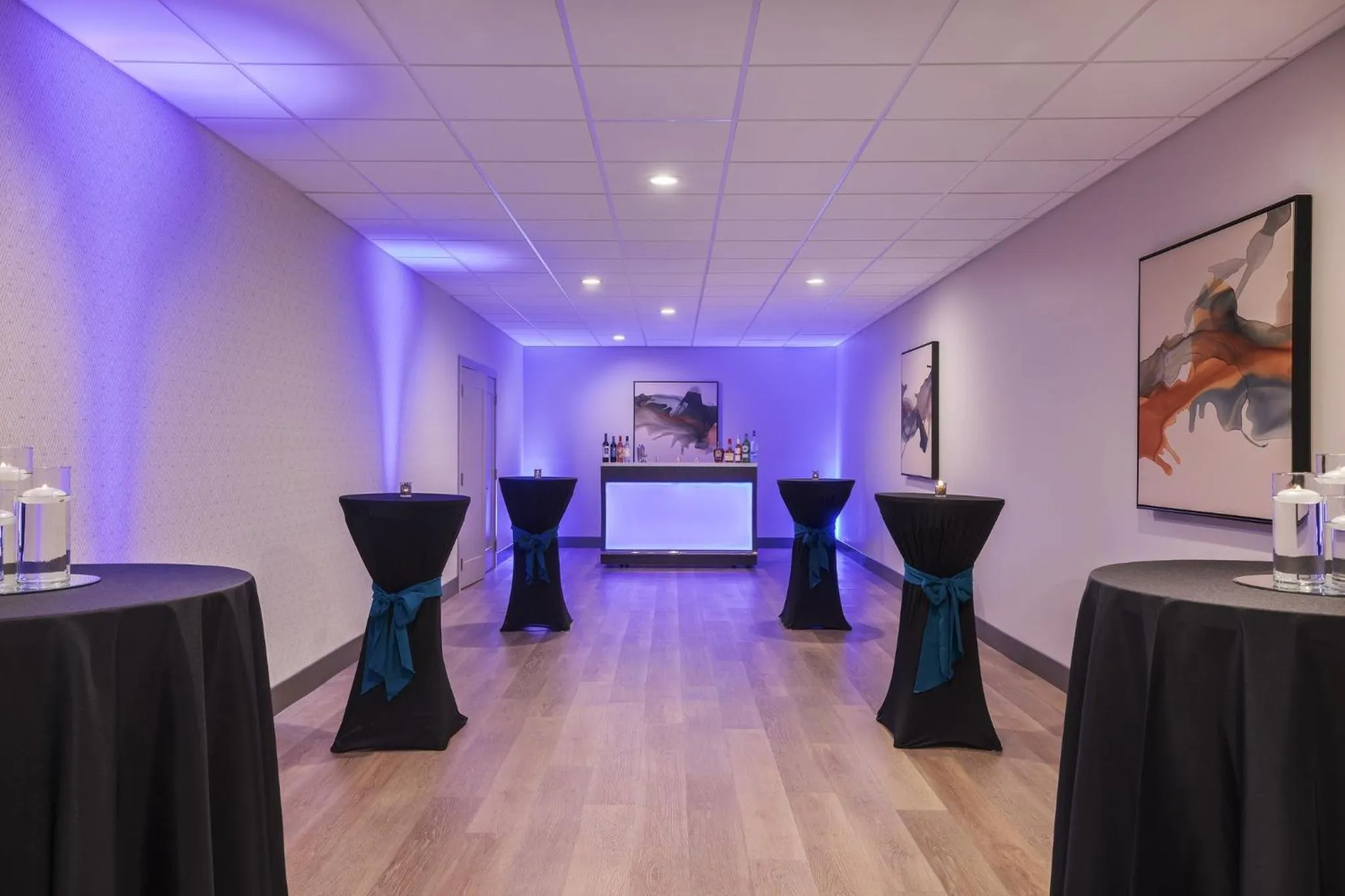 Meeting/conference room in Holiday Inn Wichita East I-35 by IHG