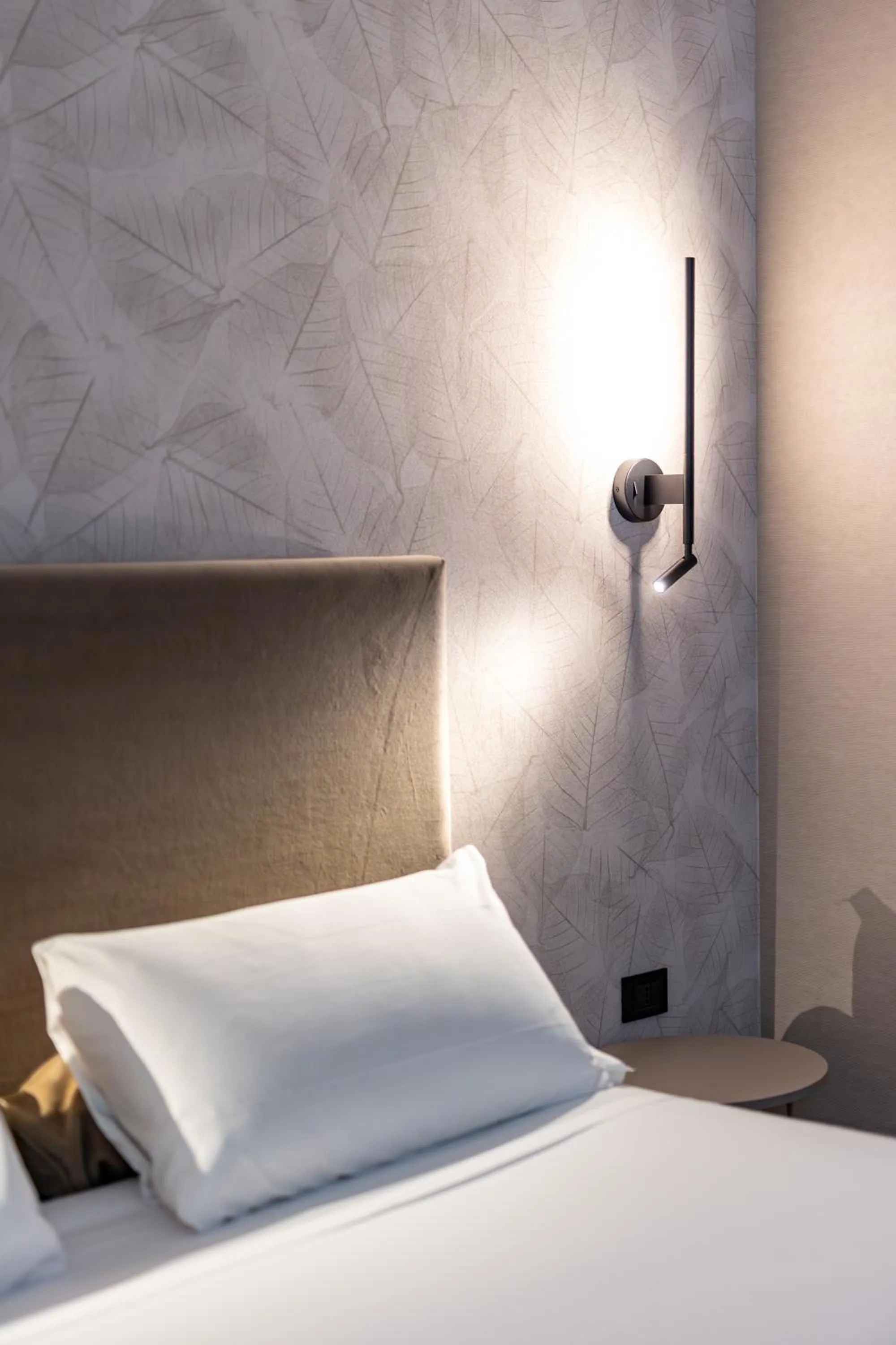 Bed in H2C Hotel Milanofiori