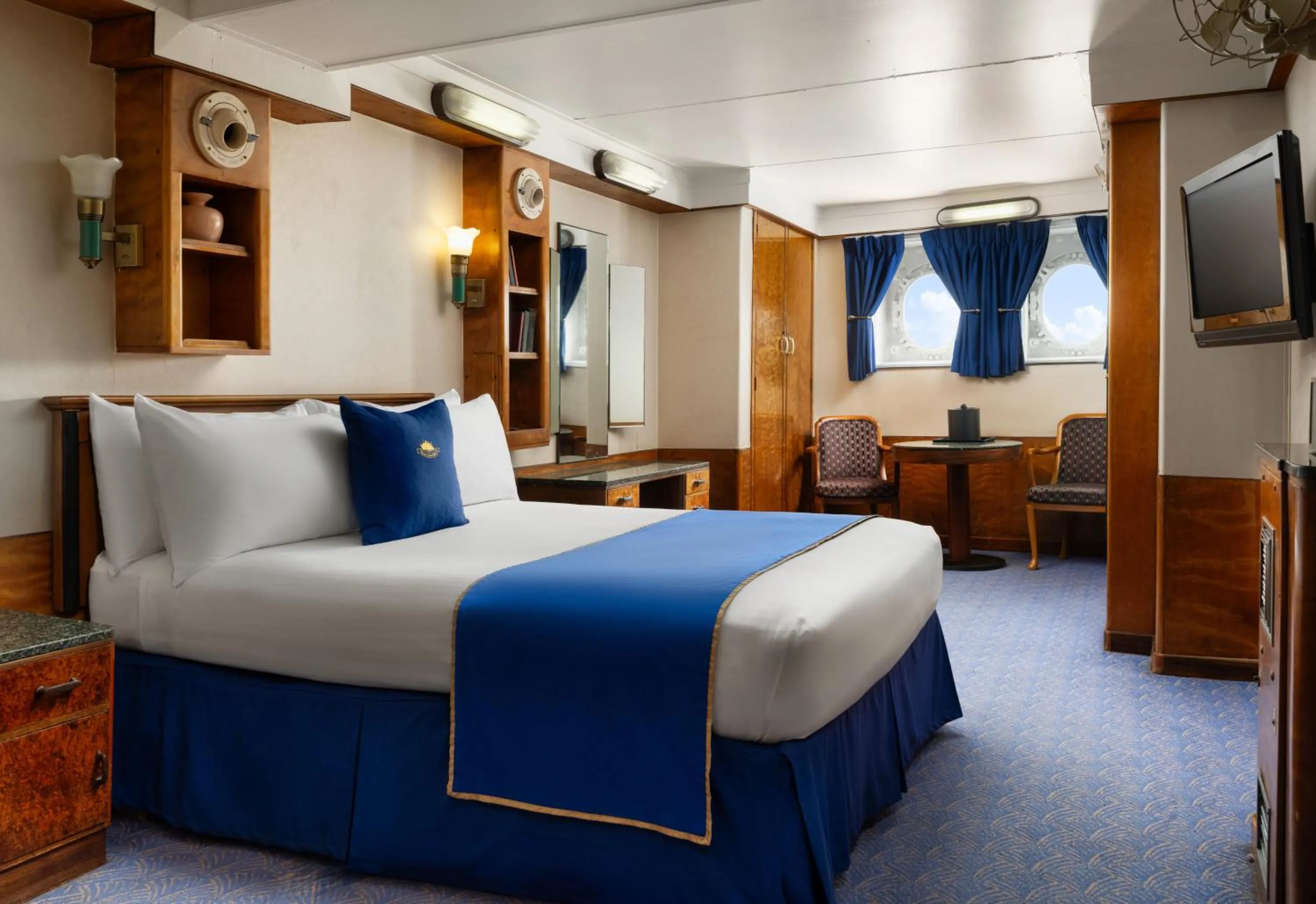 Bed in The Queen Mary