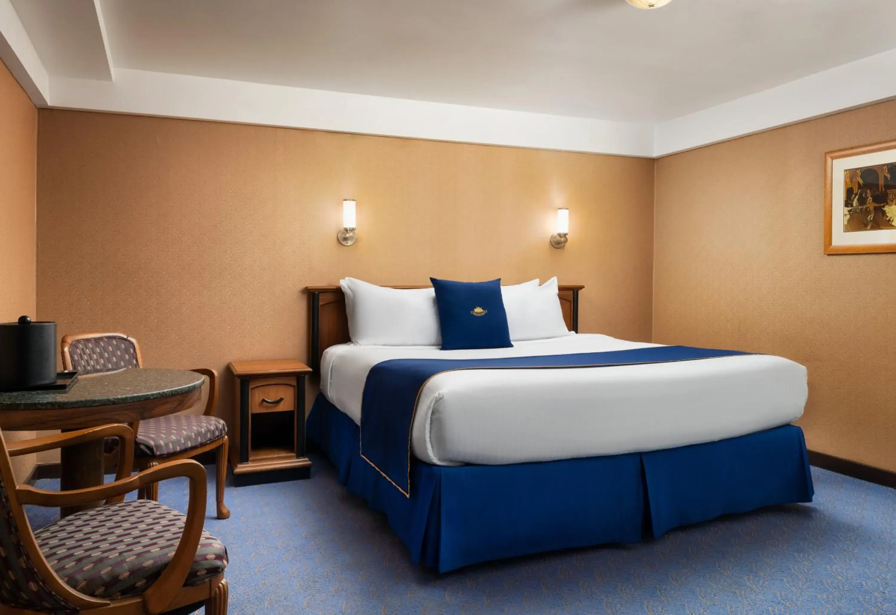 Inside ADA Stateroom with 1 King Bed in The Queen Mary Inside ADA Stateroom with 1 King Bed in The Queen Mary