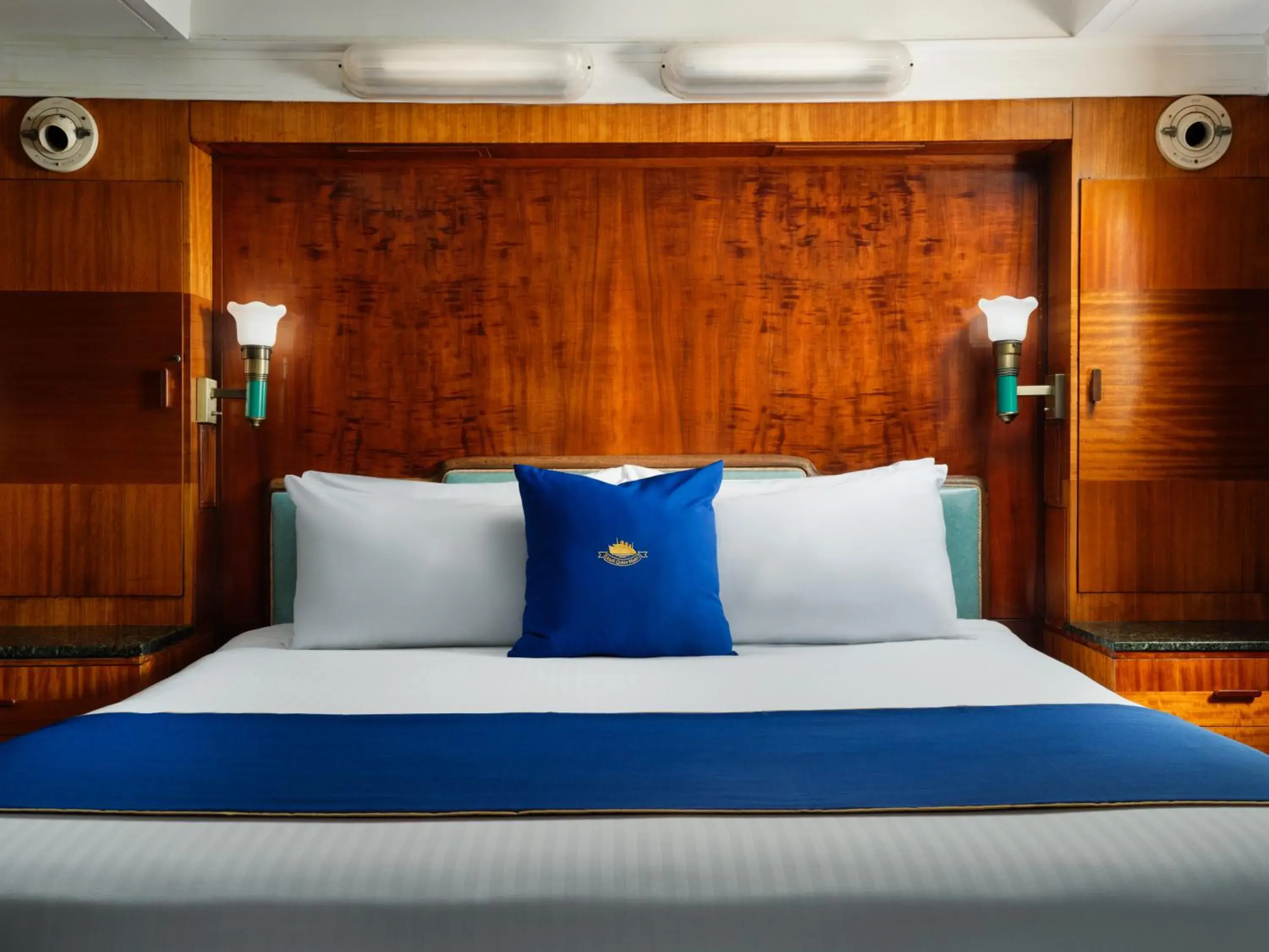 Standard Room with 1 Full Size Bed in The Queen Mary Standard Room with 1 Full Size Bed in The Queen Mary