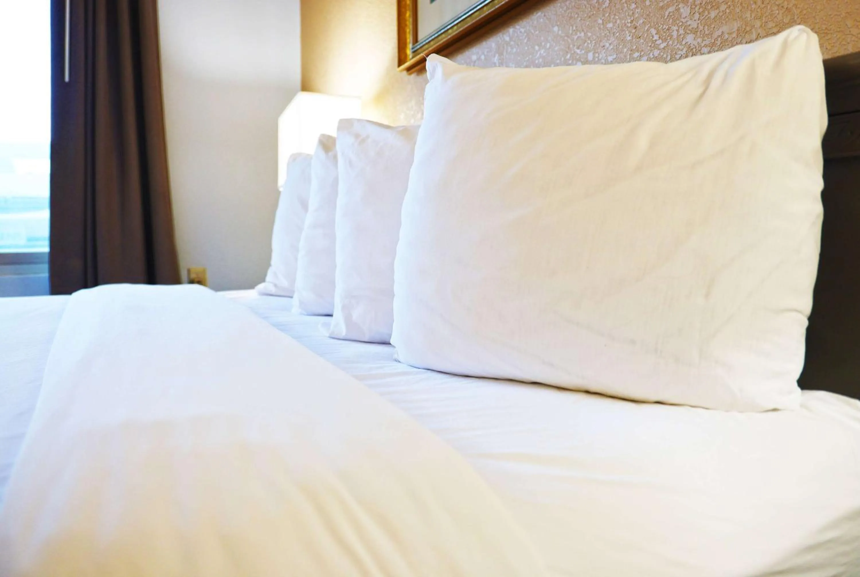 Photo of the whole room, Bed in Baymont by Wyndham Barstow Historic Route 66