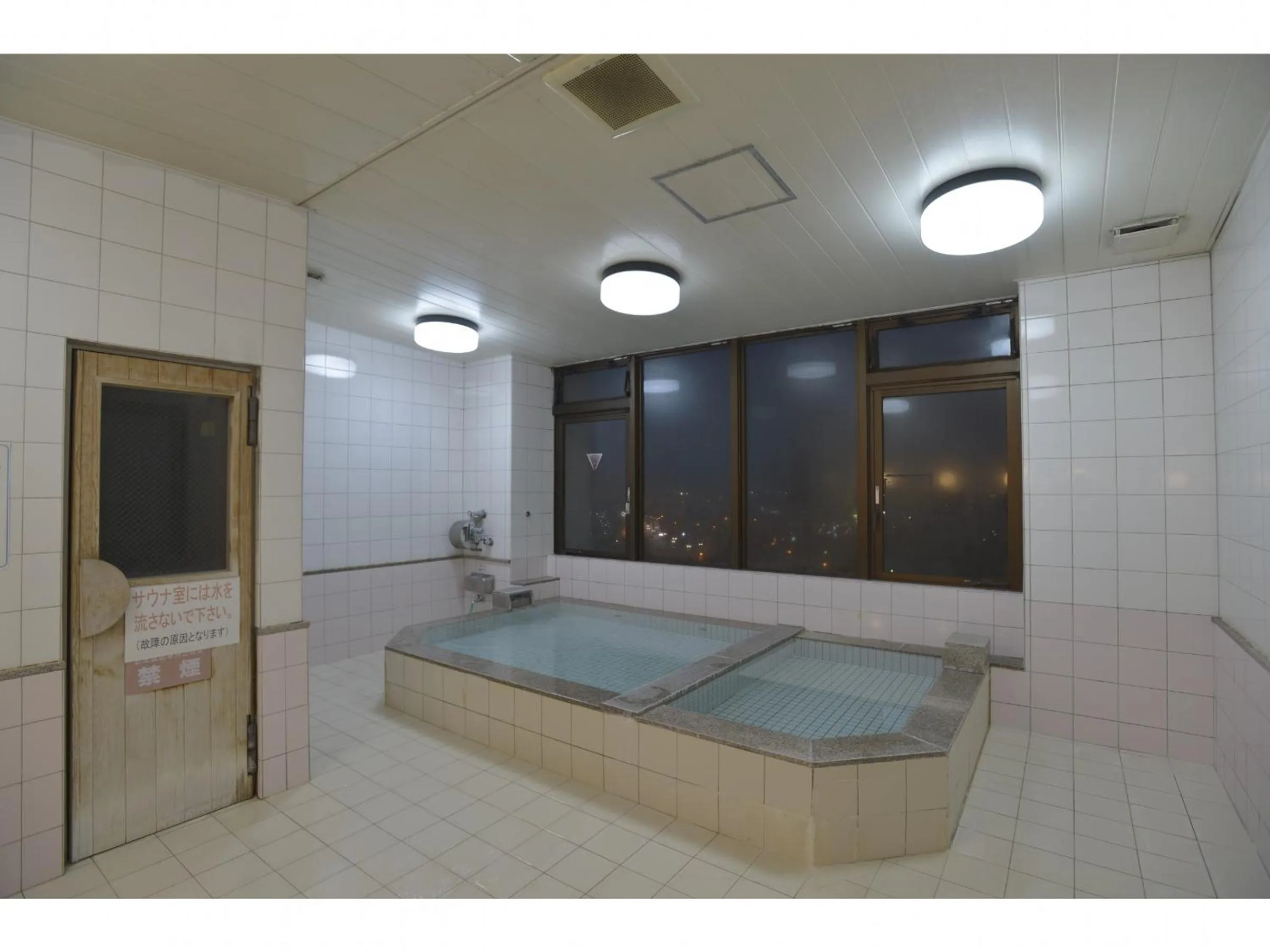 Sauna in Famy Inn Makuhari