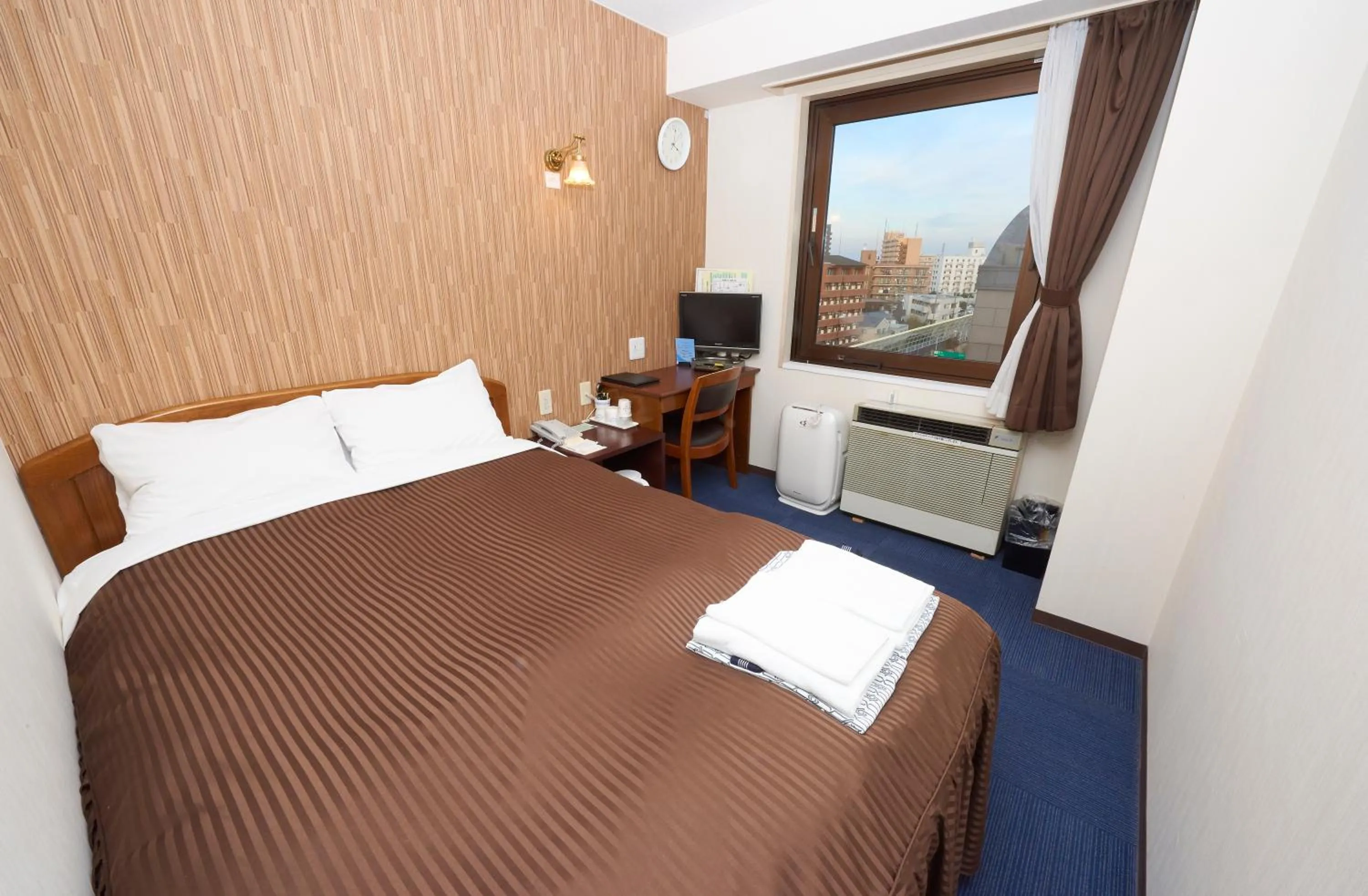 Bed in Famy Inn Makuhari