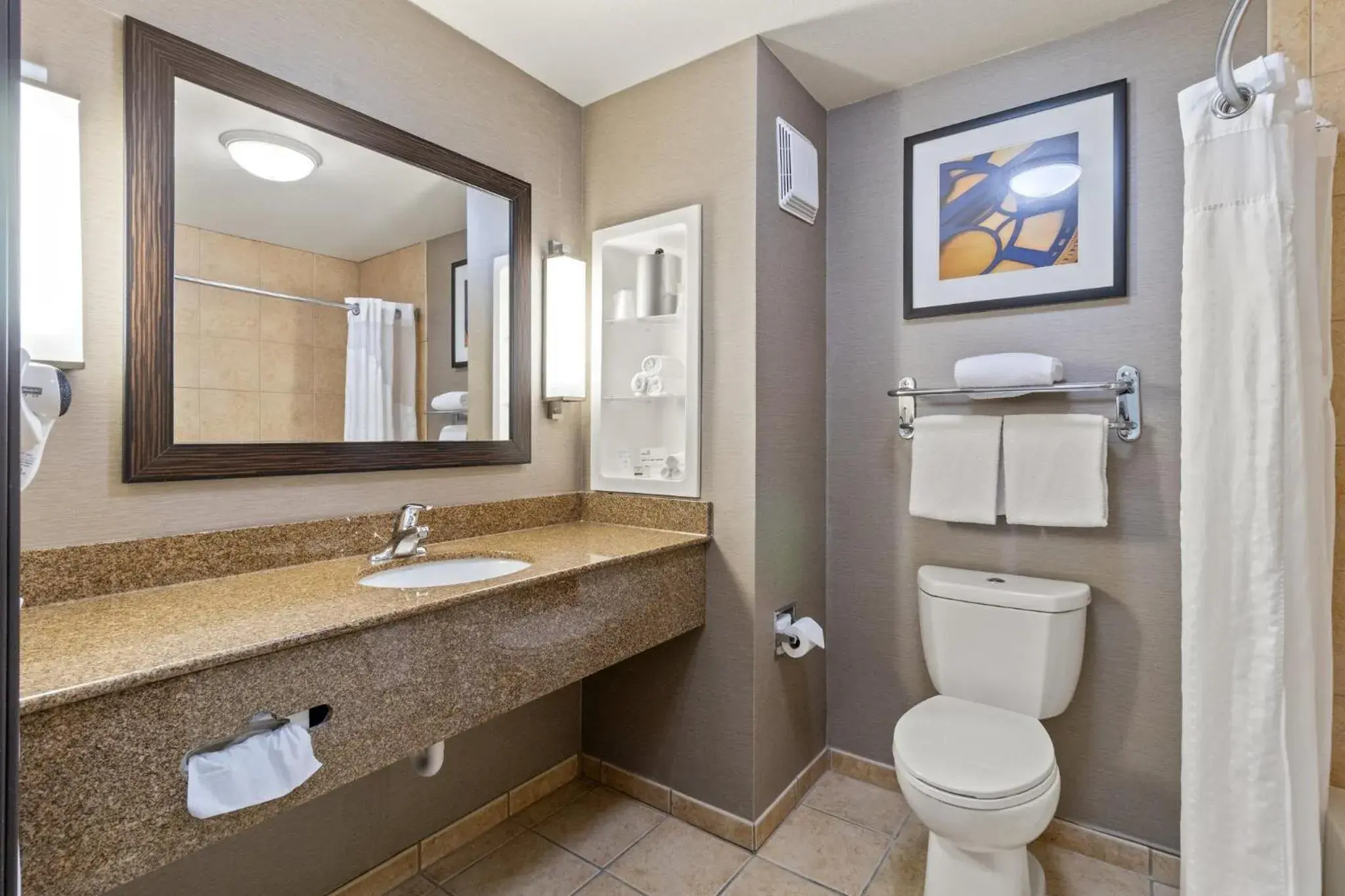 Suite - Mobility Access/Hearing Accessible in Holiday Inn Express Hotel & Suites Barstow by IHG Suite - Mobility Access/Hearing Accessible in Holiday Inn Express Hotel & Suites Barstow by IHG