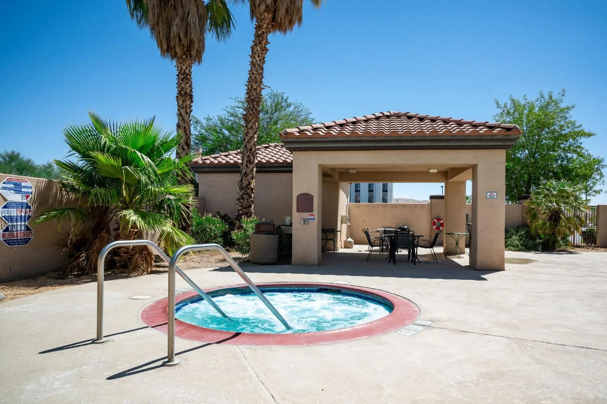 Spa and wellness centre/facilities in Holiday Inn Express Hotel & Suites Barstow by IHG